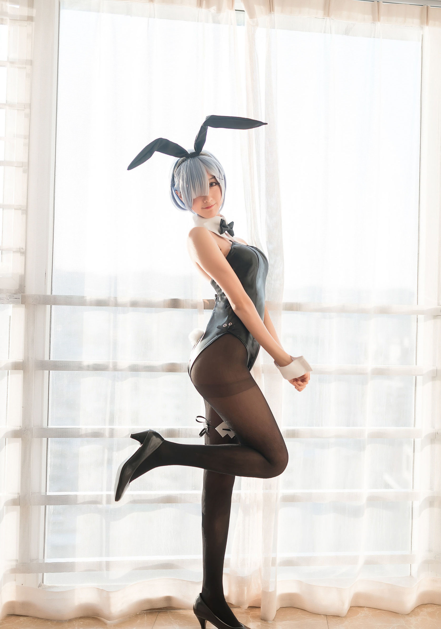 Cosplay Phúc Lợi] Cô Gái Moe Hệ Mộc Miên Miên OwO - Rem Bunny Girl