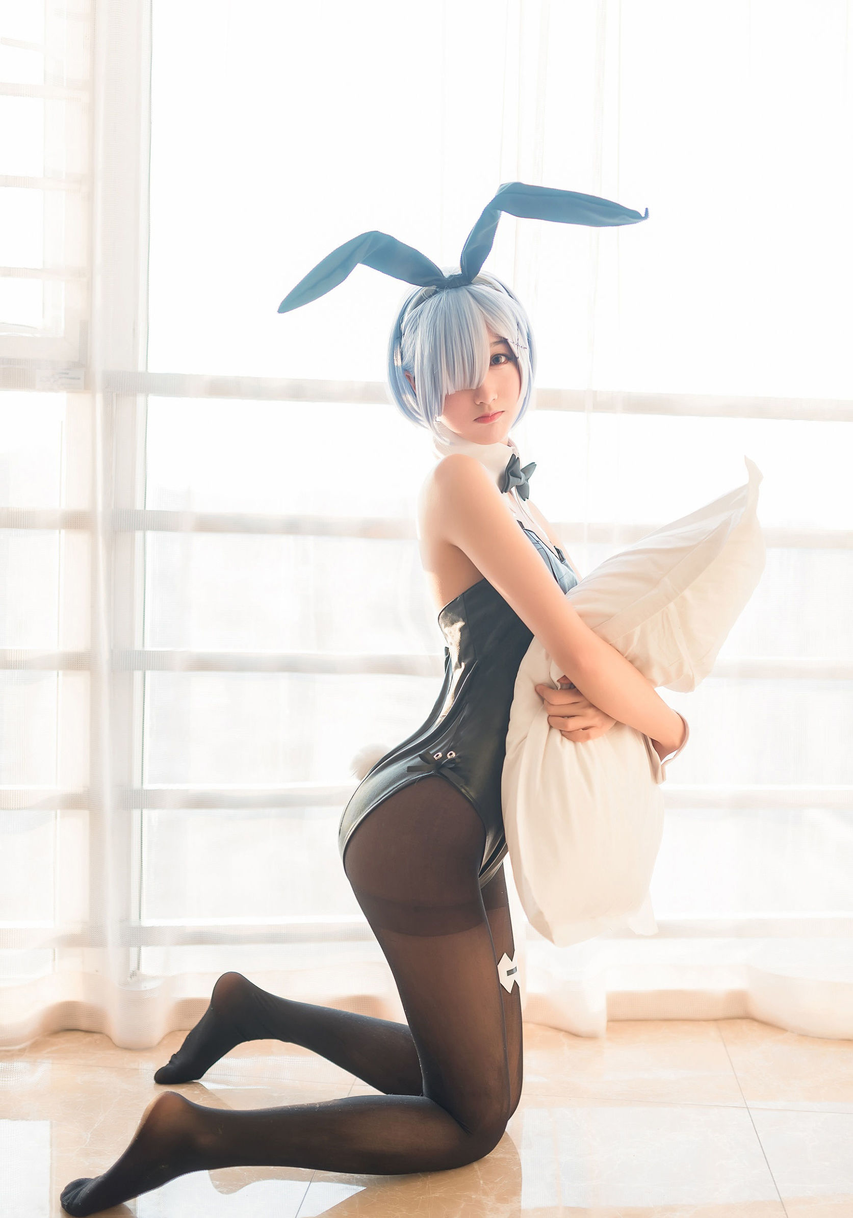 Cosplay Phúc Lợi] Cô Gái Moe Hệ Mộc Miên Miên OwO - Rem Bunny Girl
