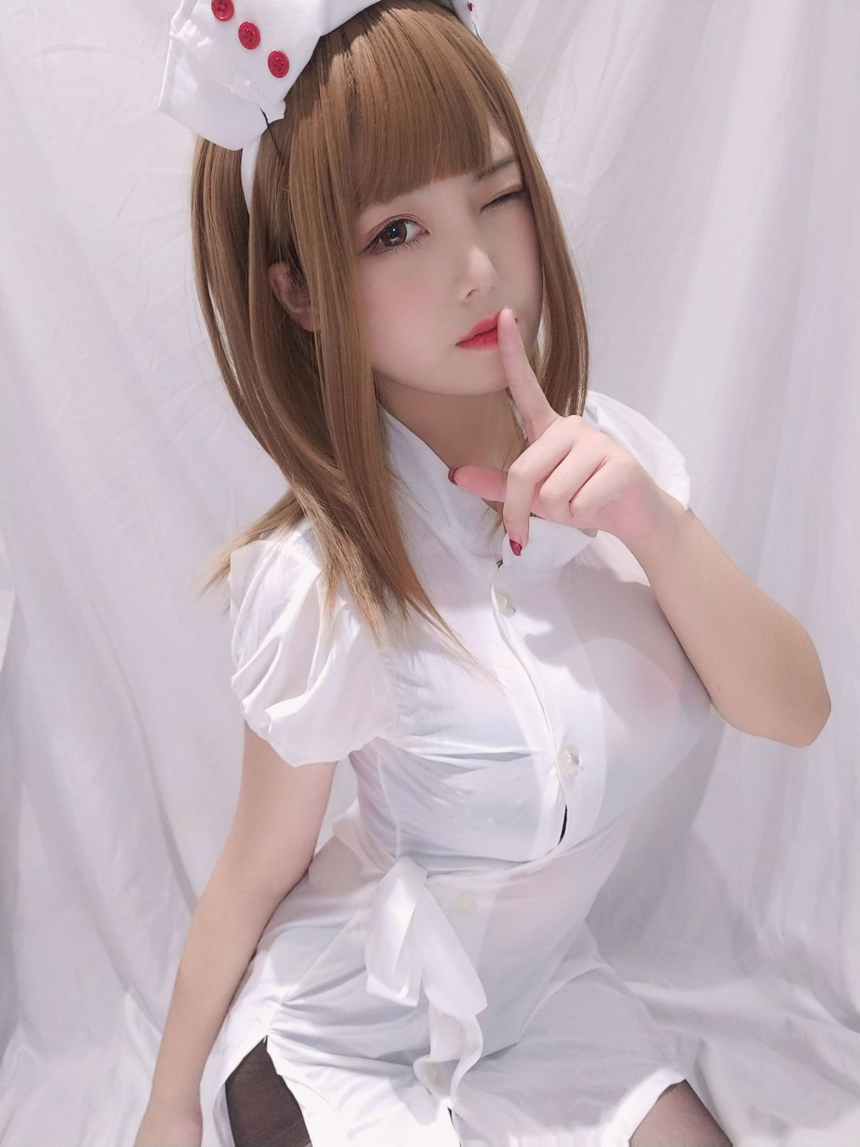 COS Phúc lợi] Chị gái hệ moe Honey Cat Qiu - Y tá nhỏ