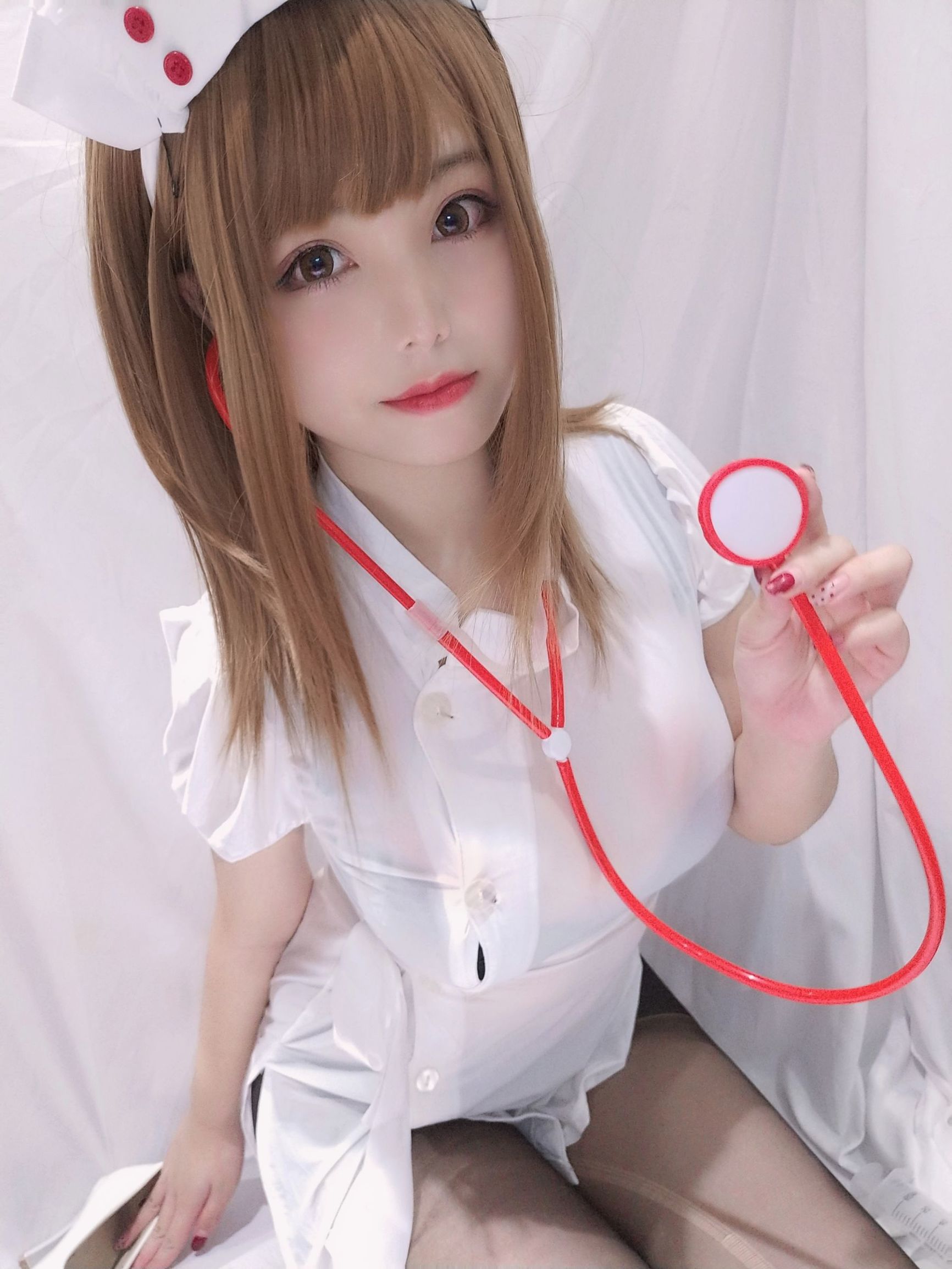 COS Phúc lợi] Chị gái hệ moe Honey Cat Qiu - Y tá nhỏ
