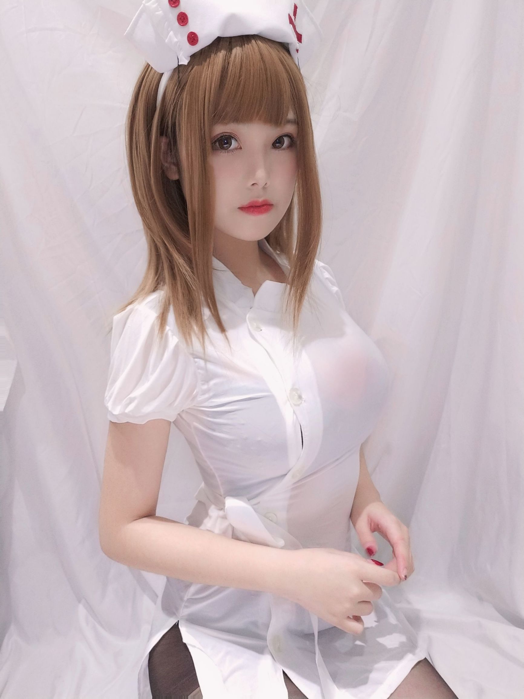 COS Phúc lợi] Chị gái hệ moe Honey Cat Qiu - Y tá nhỏ