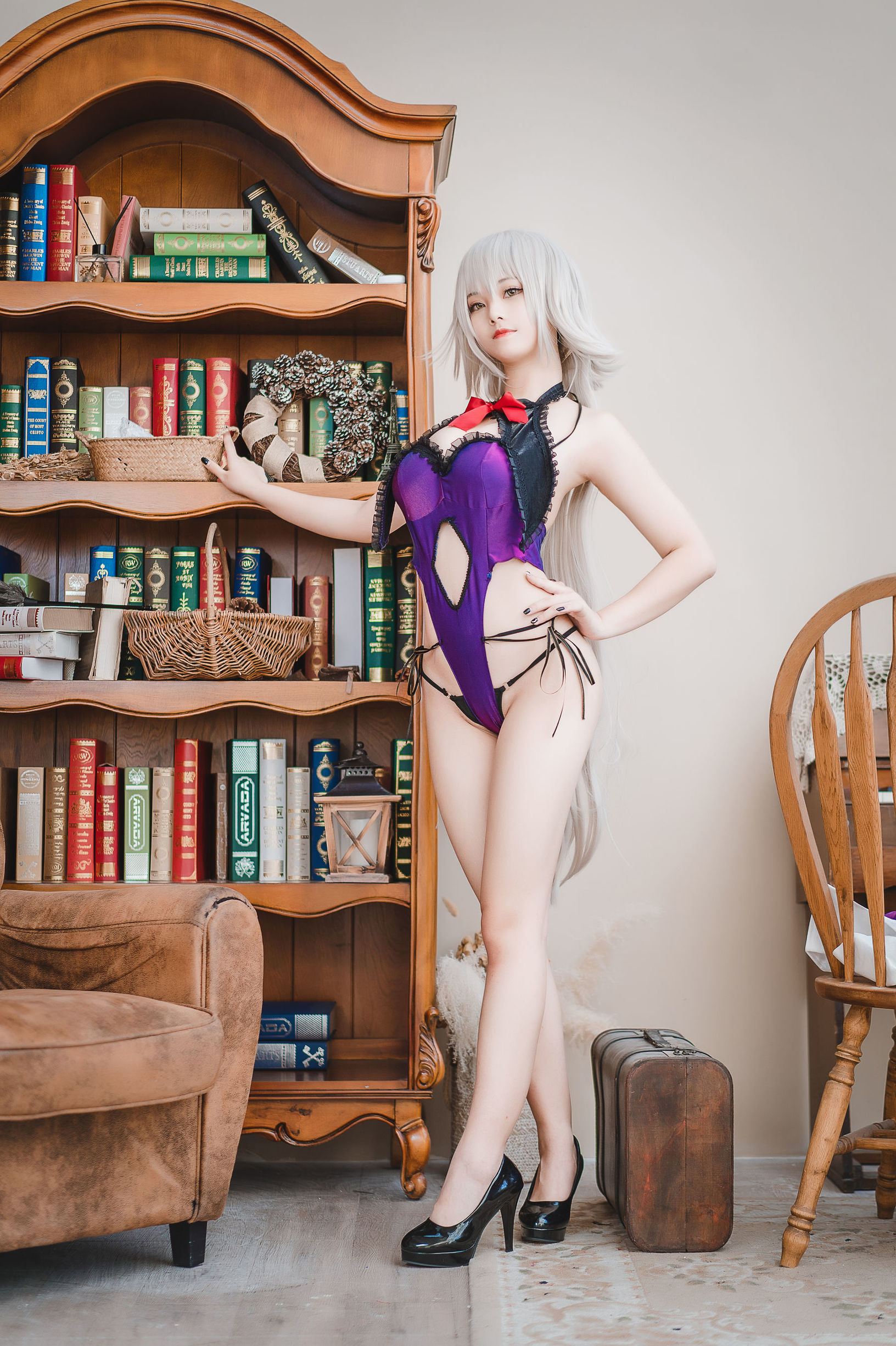 COS Welfare] Moe Style Big Sister Honey Cat Qiu - Jeanne d'Arc Maid