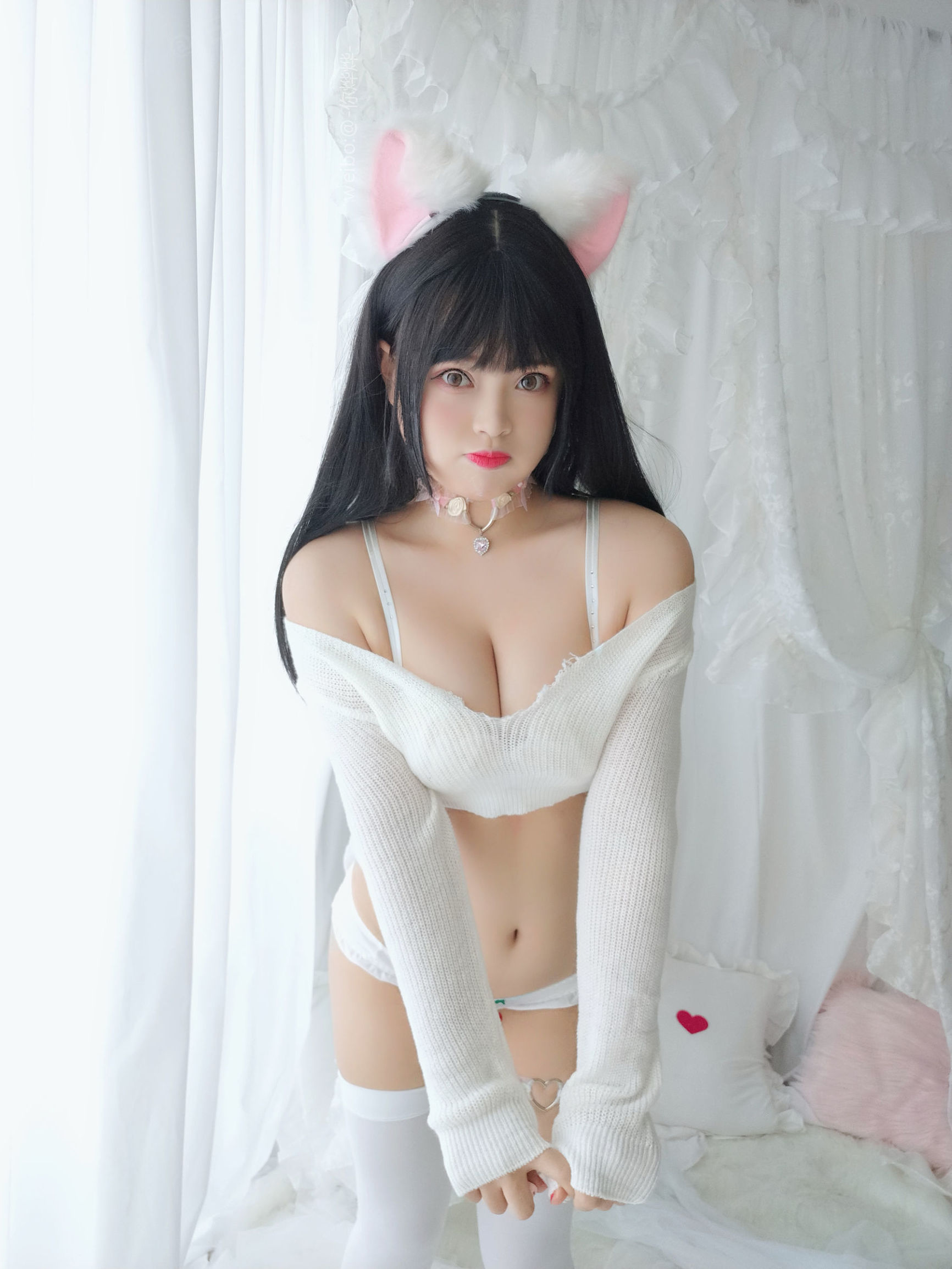 COS Phúc lợi] Chị gái moe - Bạch Dạ - Mèo nhỏ