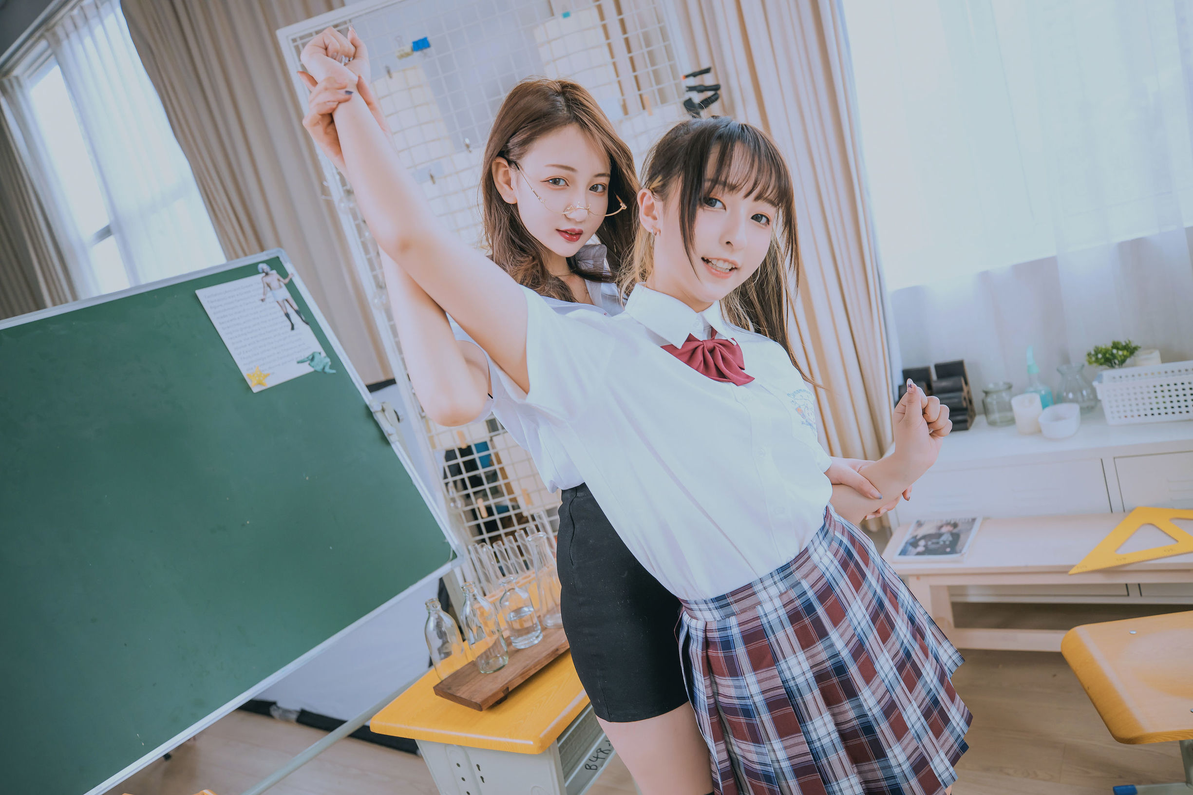 COS Phúc lợi]  belle  Kagura Board - Bài hát Số của Mùa Đông - Lớp học Yuri