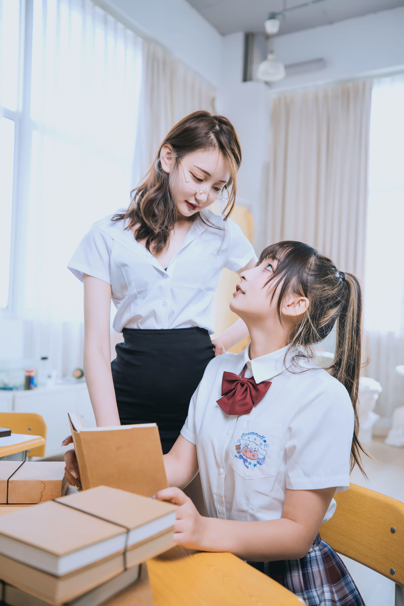 COS福利] 蘿莉神樂板真冬之數之歌-百合教室
