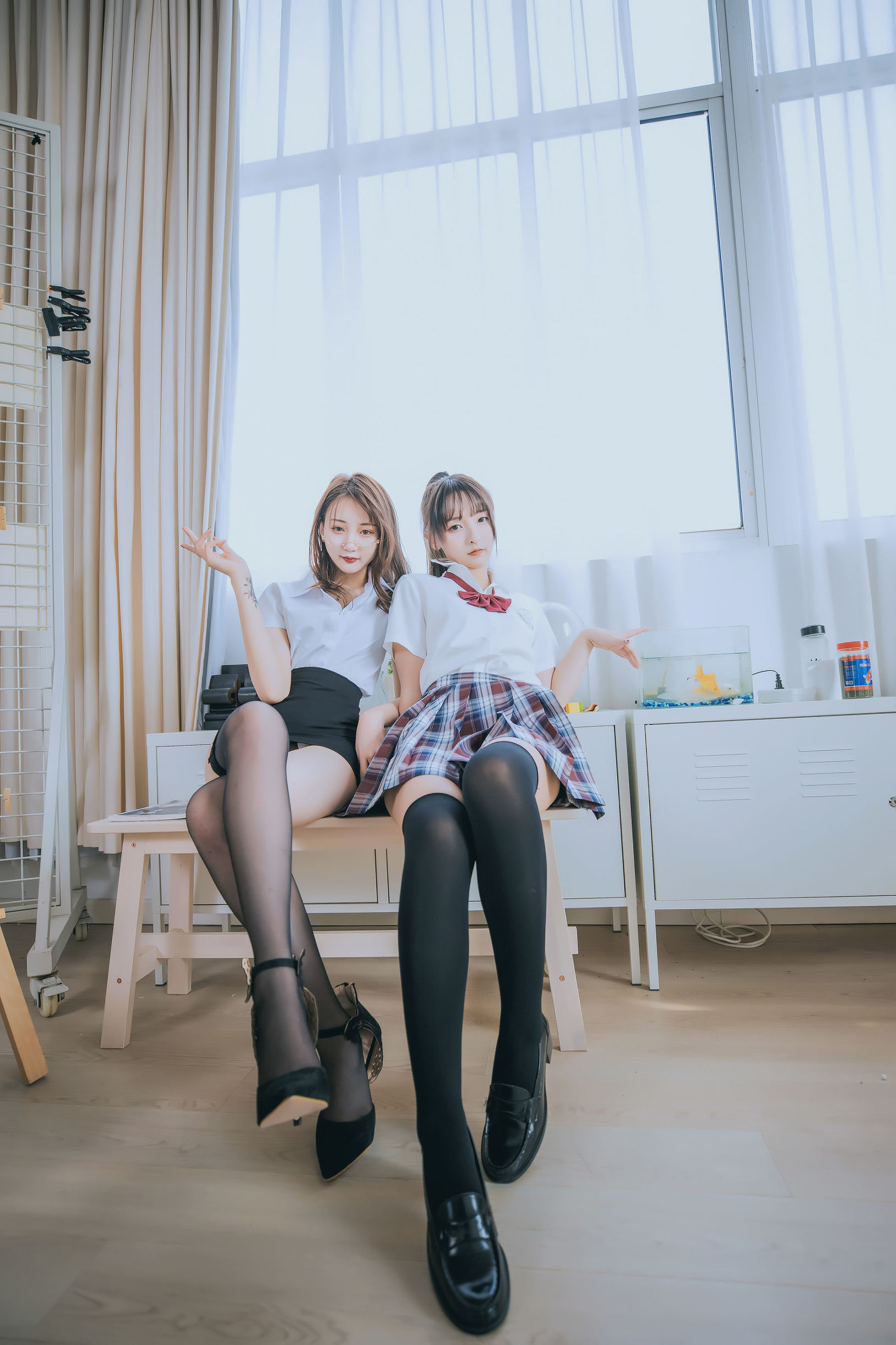 COS福利] ロリ神楽板 真冬の数之歌 - 百合教室