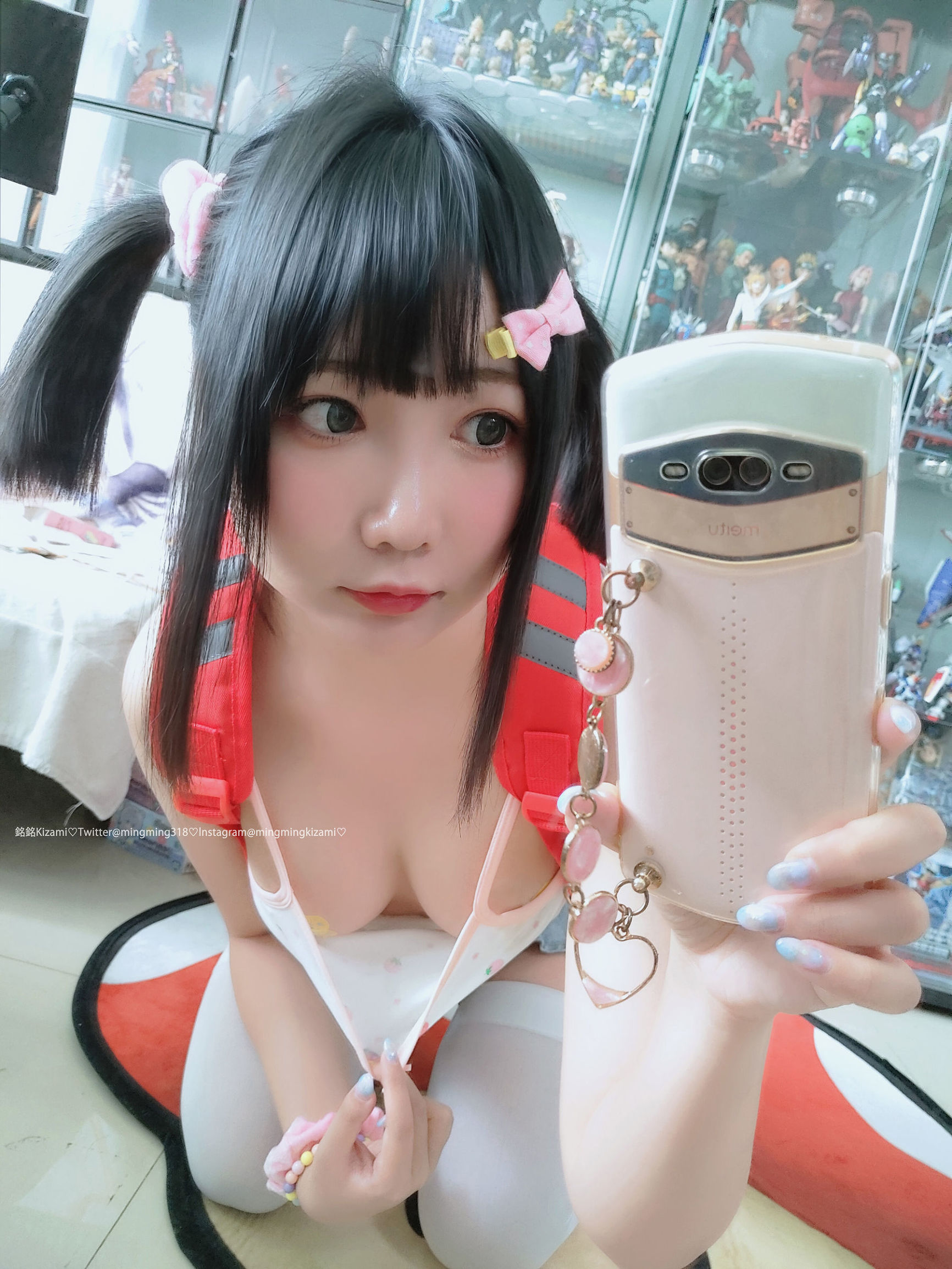 COS福利] 銘銘基薩米 自拍Vol.24 二次元少女
