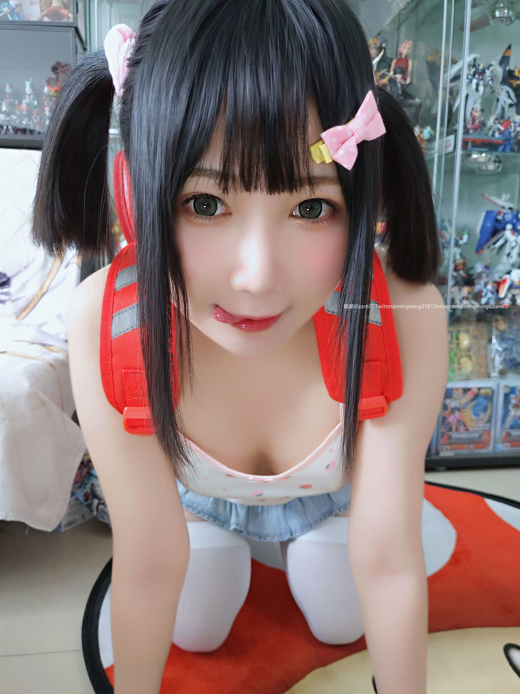 COS福利] 銘銘基薩米 自拍Vol.24 二次元少女