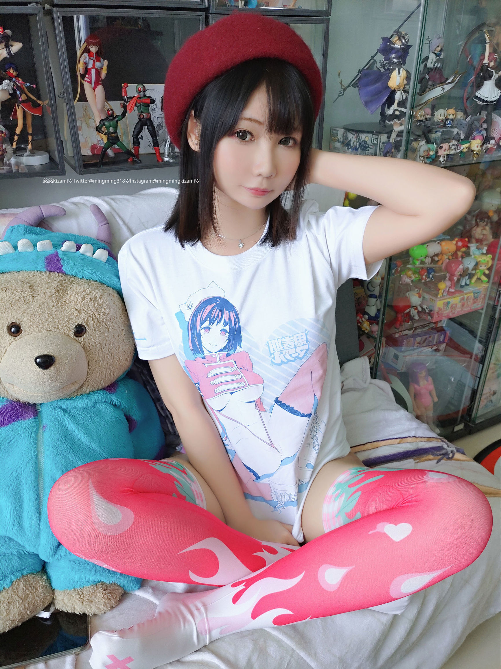 COS福利] 銘銘基薩米 自拍Vol.24 二次元少女