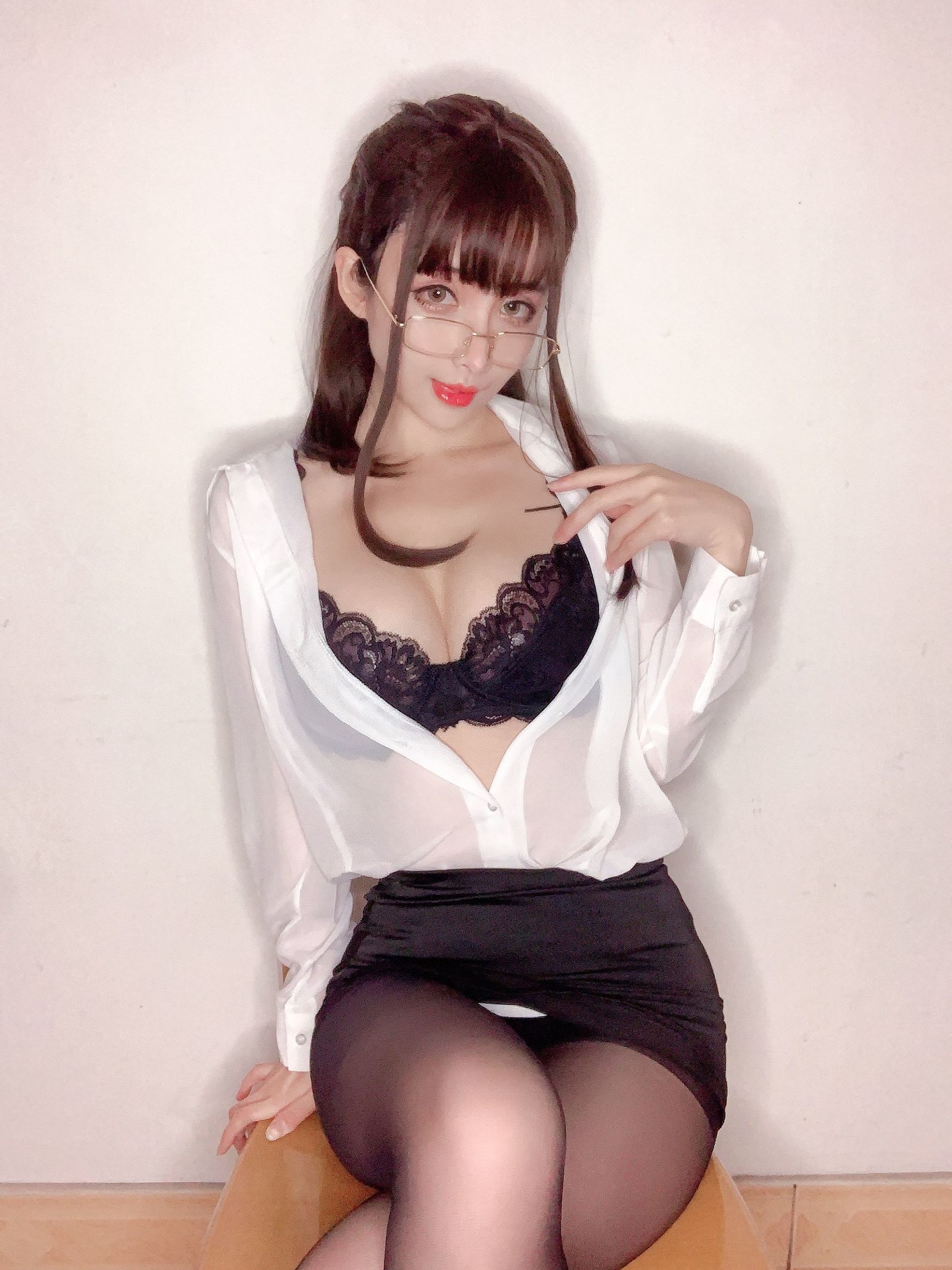 COS Phúc lợi] COS Phúc lợi Rioko Lương Lương Tử - Giáo viên tự chụp
