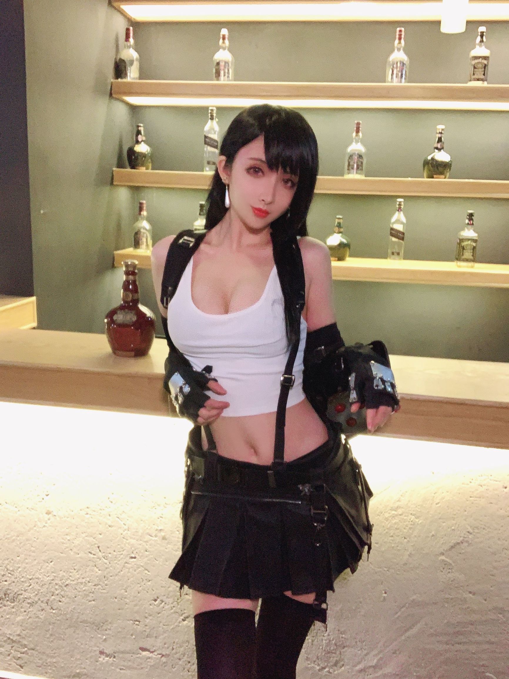 Cosplay Welfare] Cosplay Welfare Rioko Liang Liang Zi - Tifa Selfie