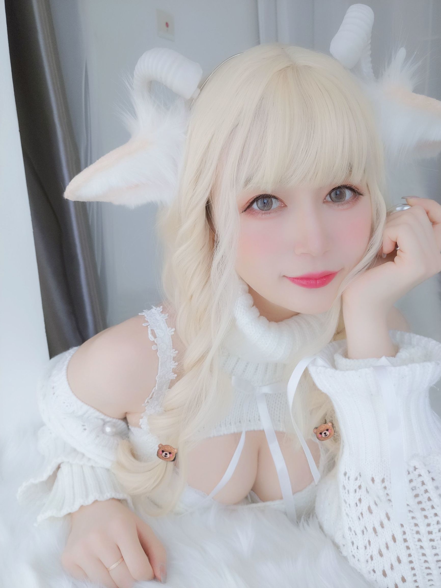 COS Phúc lợi] Coser Cô Bạc - Tiểu Bạch Dương
