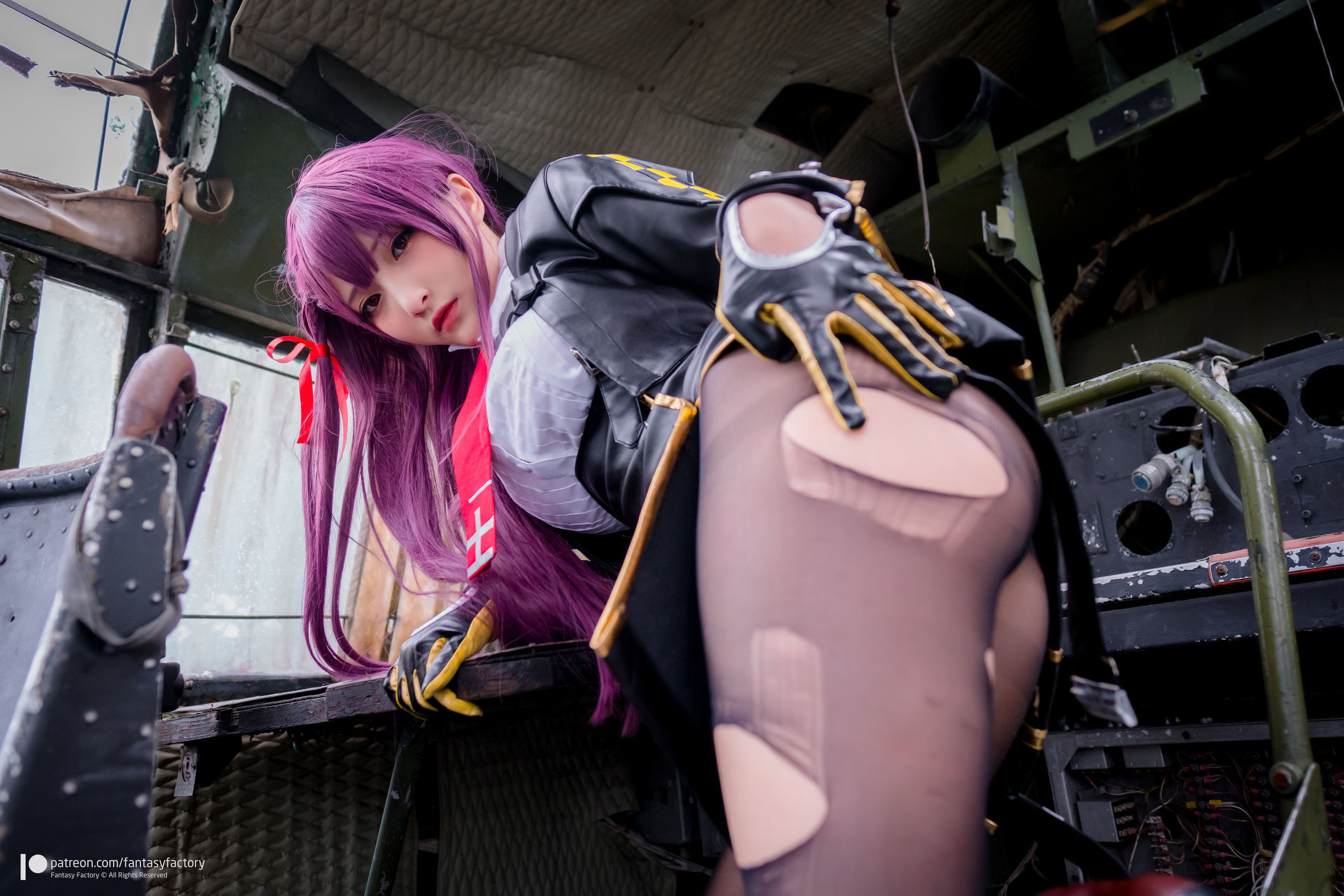 ファンタジー・ファクトリー] シャオディン・コスプレ - 黒ストッキング 黒ラテックス 女暗殺者