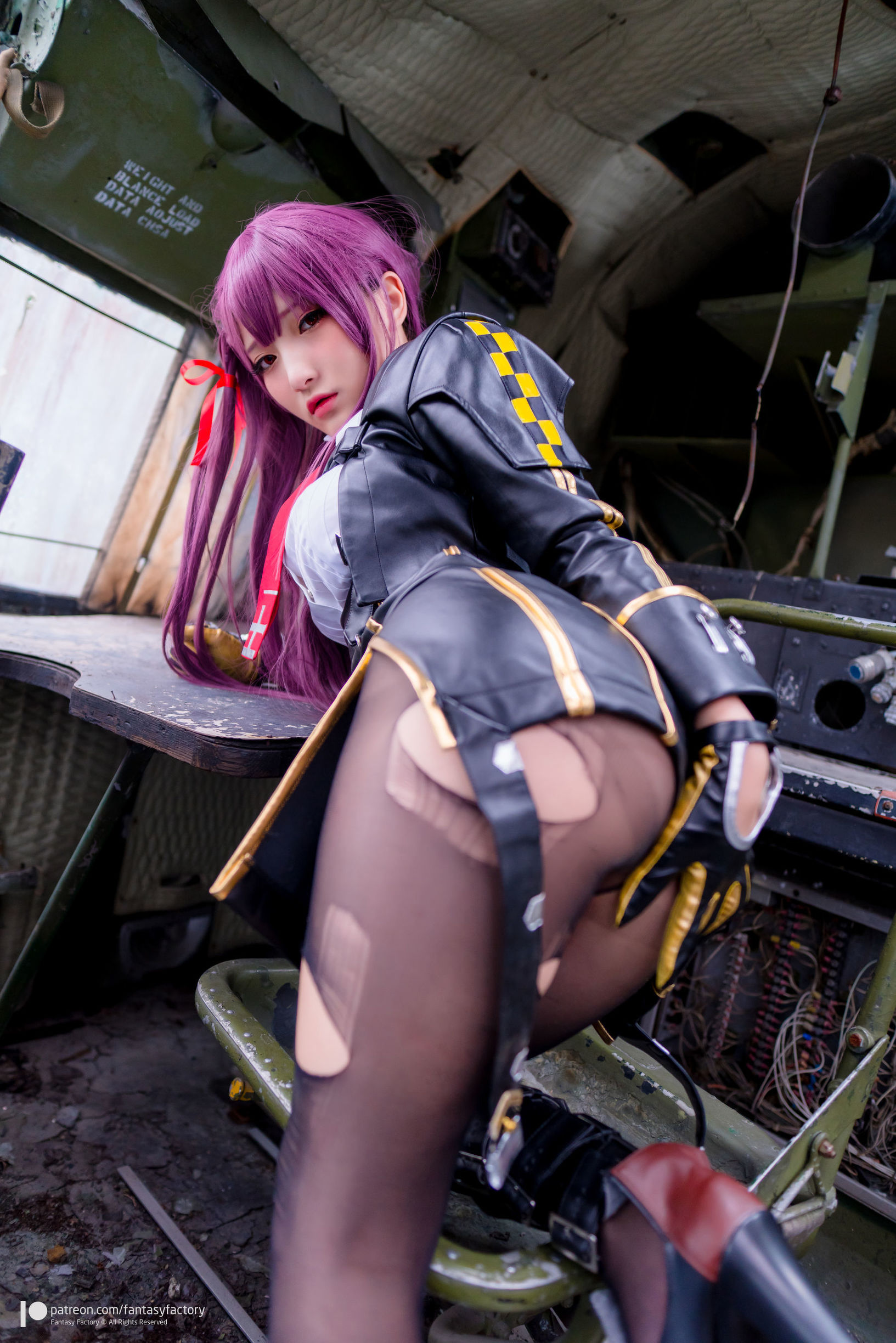 ファンタジー・ファクトリー] シャオディン・コスプレ - 黒ストッキング 黒ラテックス 女暗殺者