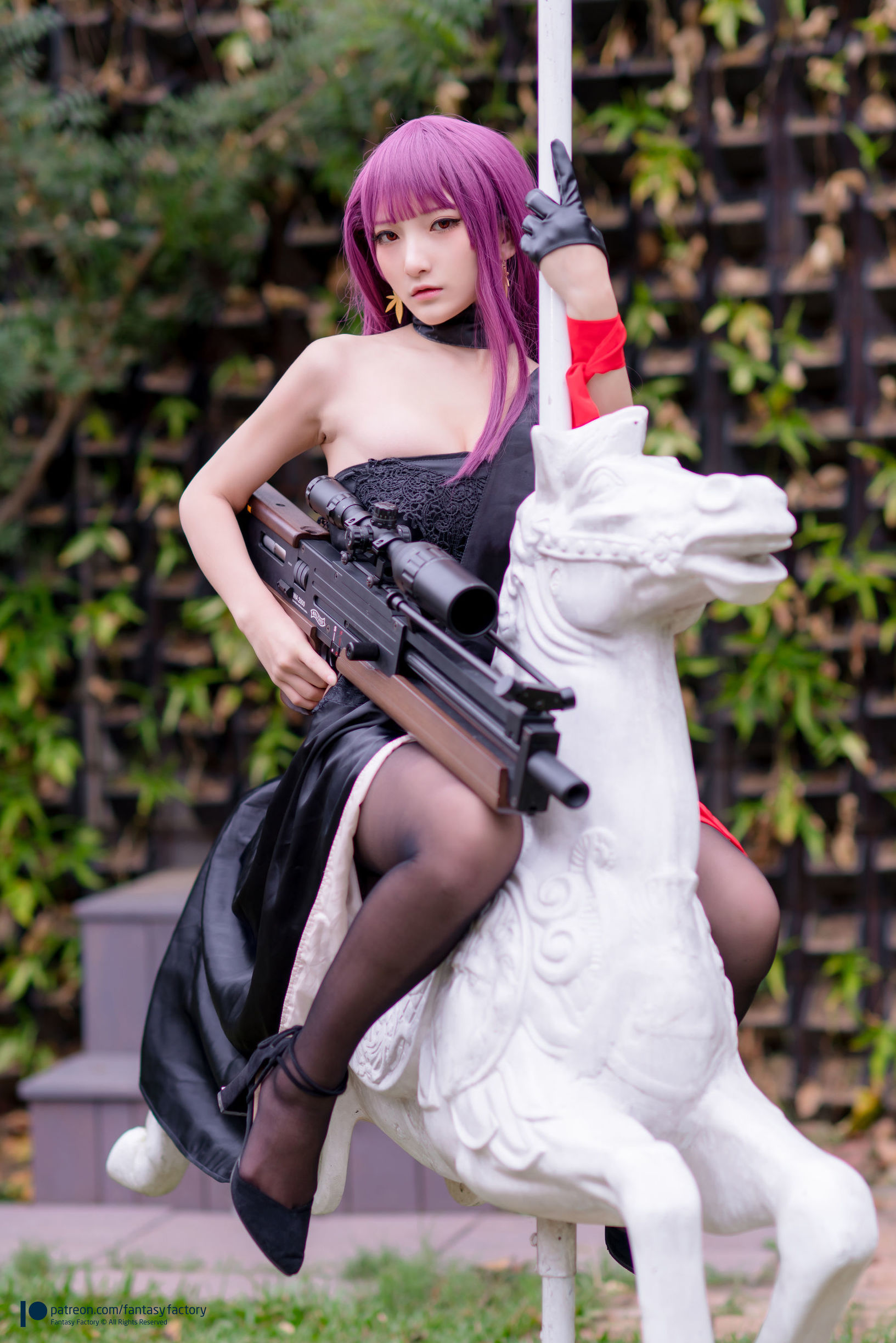 ファンタジー・ファクトリー] シャオディン・コスプレ - 黒ストッキング 黒ラテックス 女暗殺者