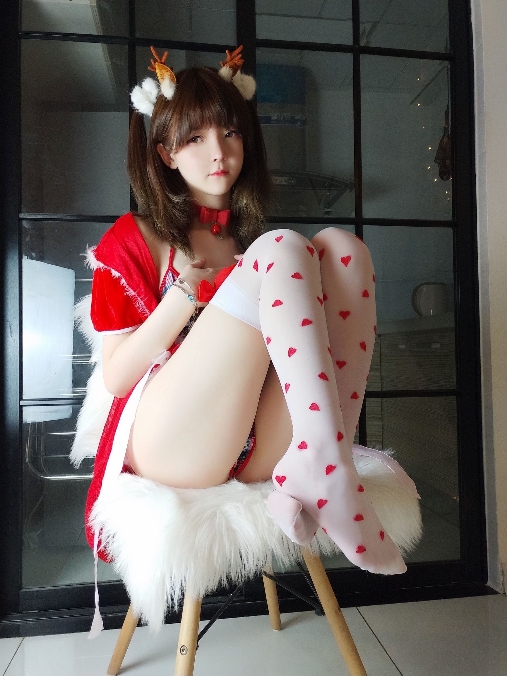 Yi Xiao Yang Ze Christmas Deer