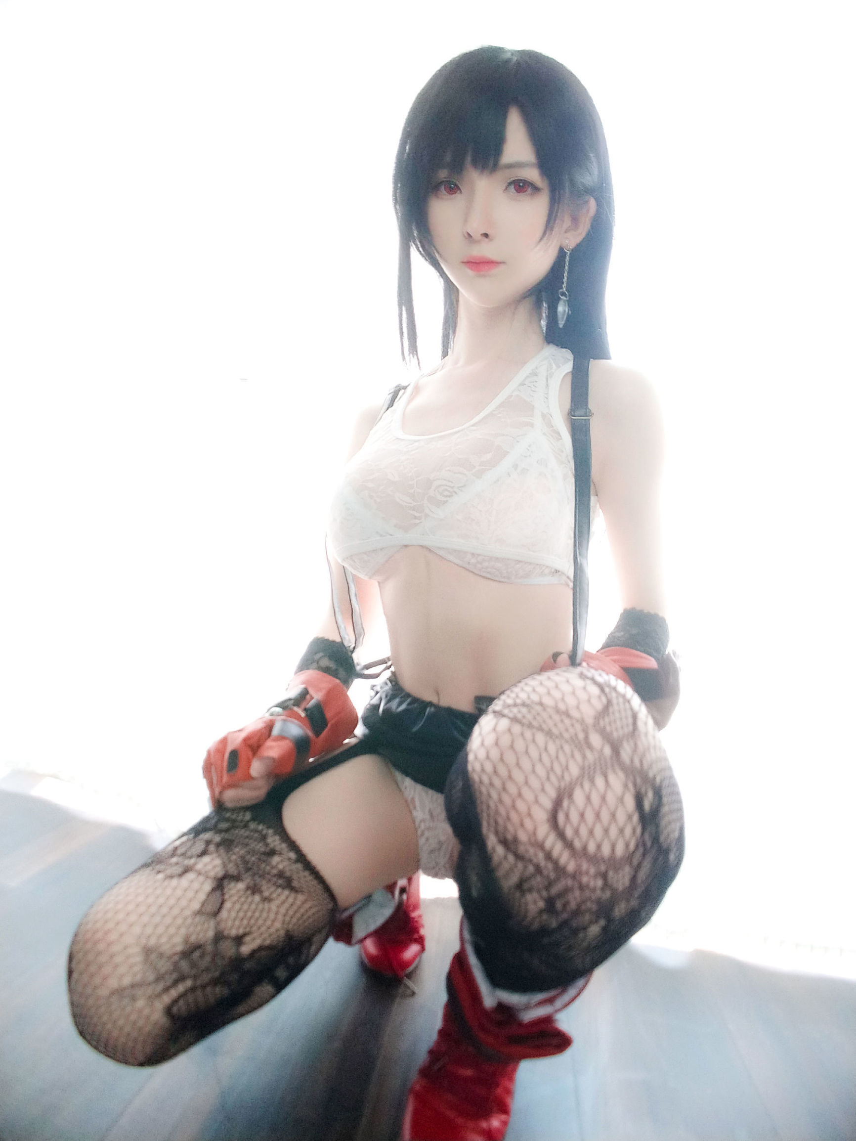 Y Xiao Yang Ze Tifa Đồng Nhân