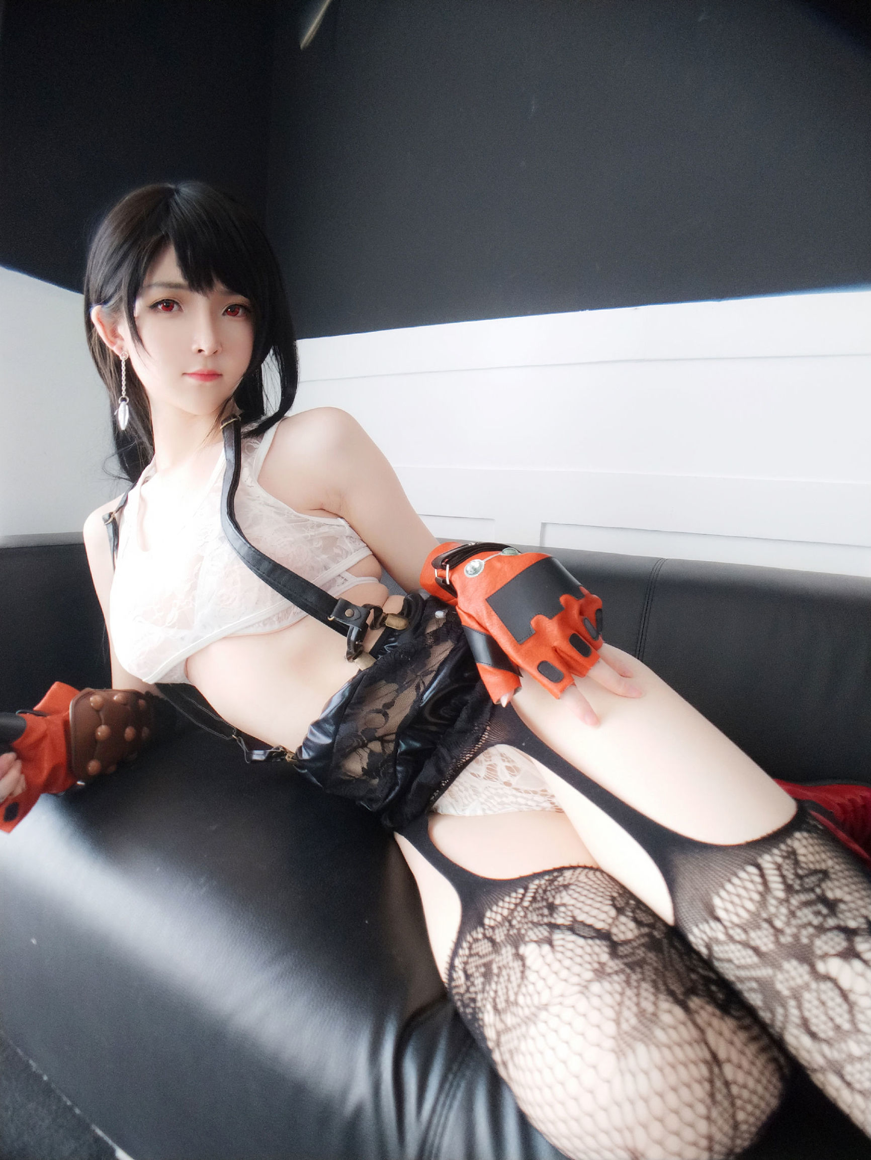 一小央澤 蒂法同人