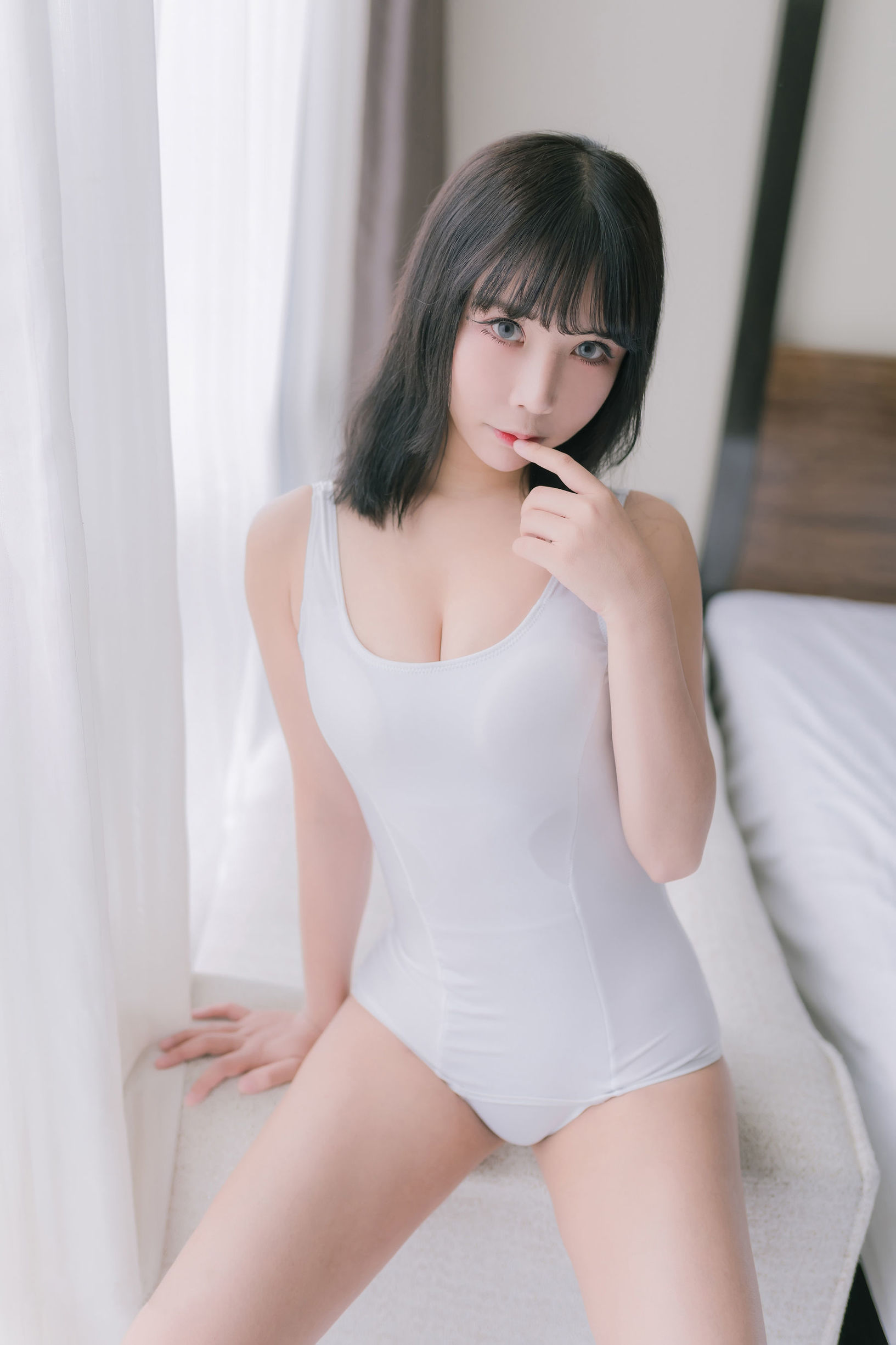 Cô gái 2D ôm đi Mo Zi aa, chị gái lớn.
