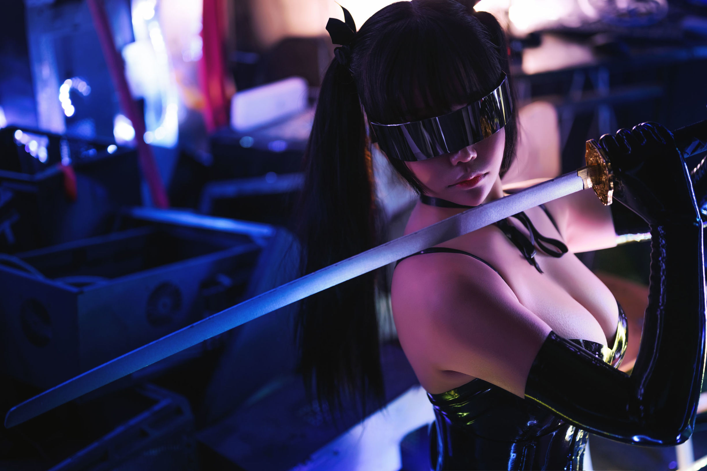2D girl carries away Mozi aa, erotic shiny latex clothing