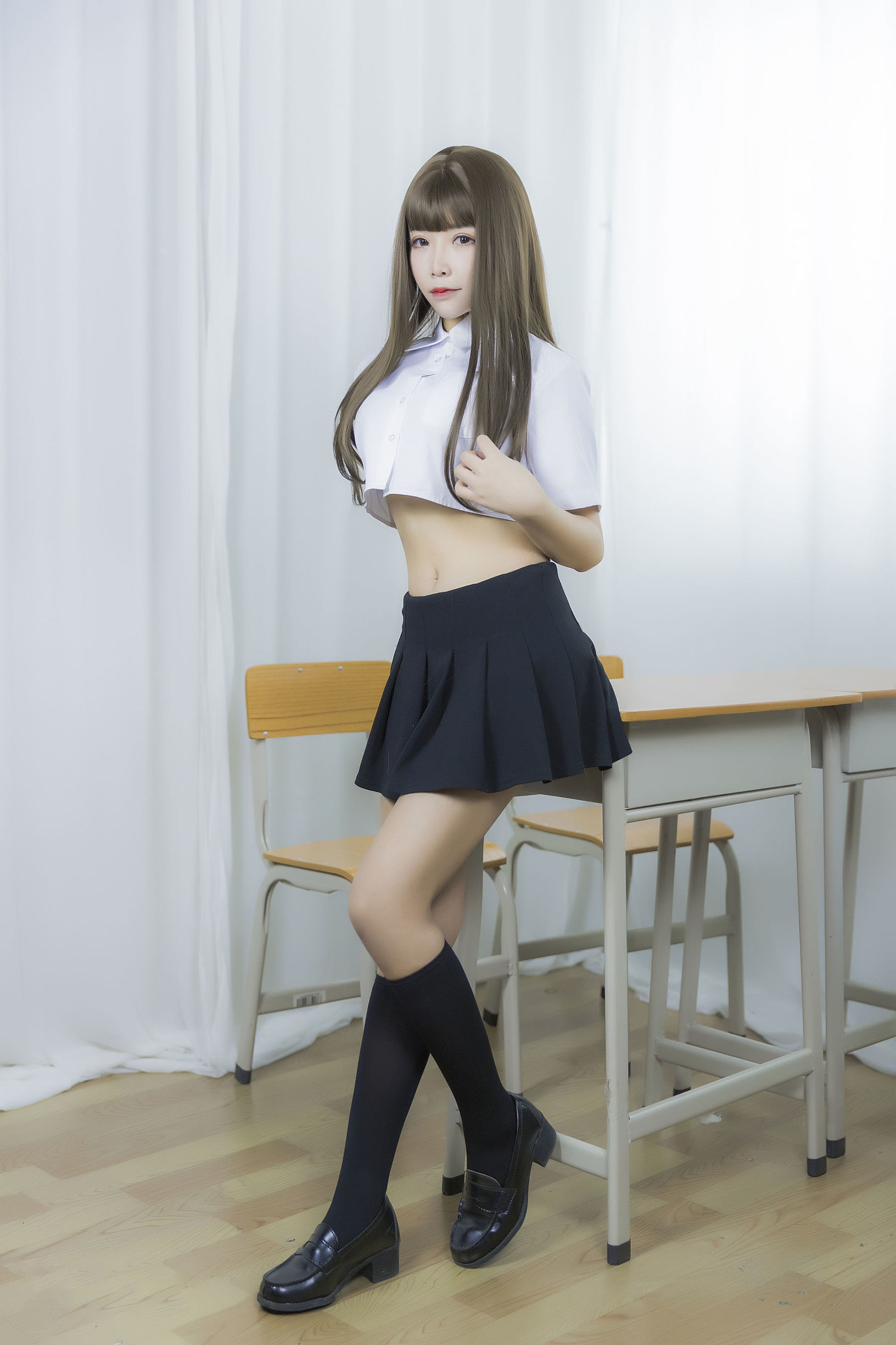 二次元妹子を抱いて連れ去るモ子AA 君が下課するのを待つ