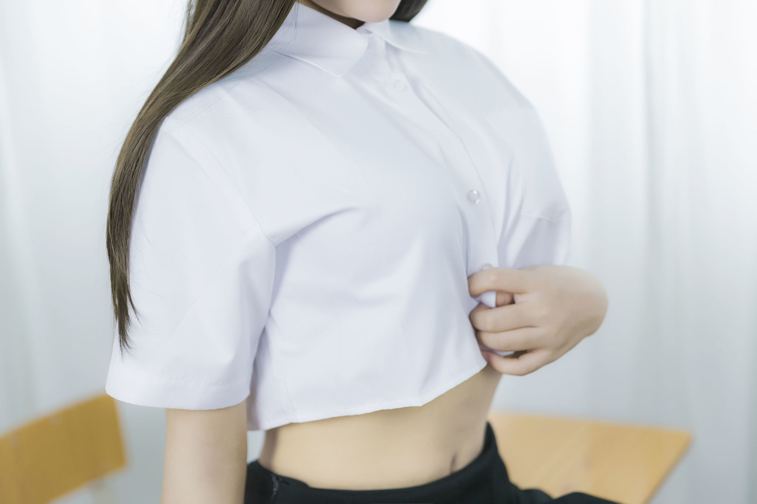 二次元妹子を抱いて連れ去るモ子AA 君が下課するのを待つ