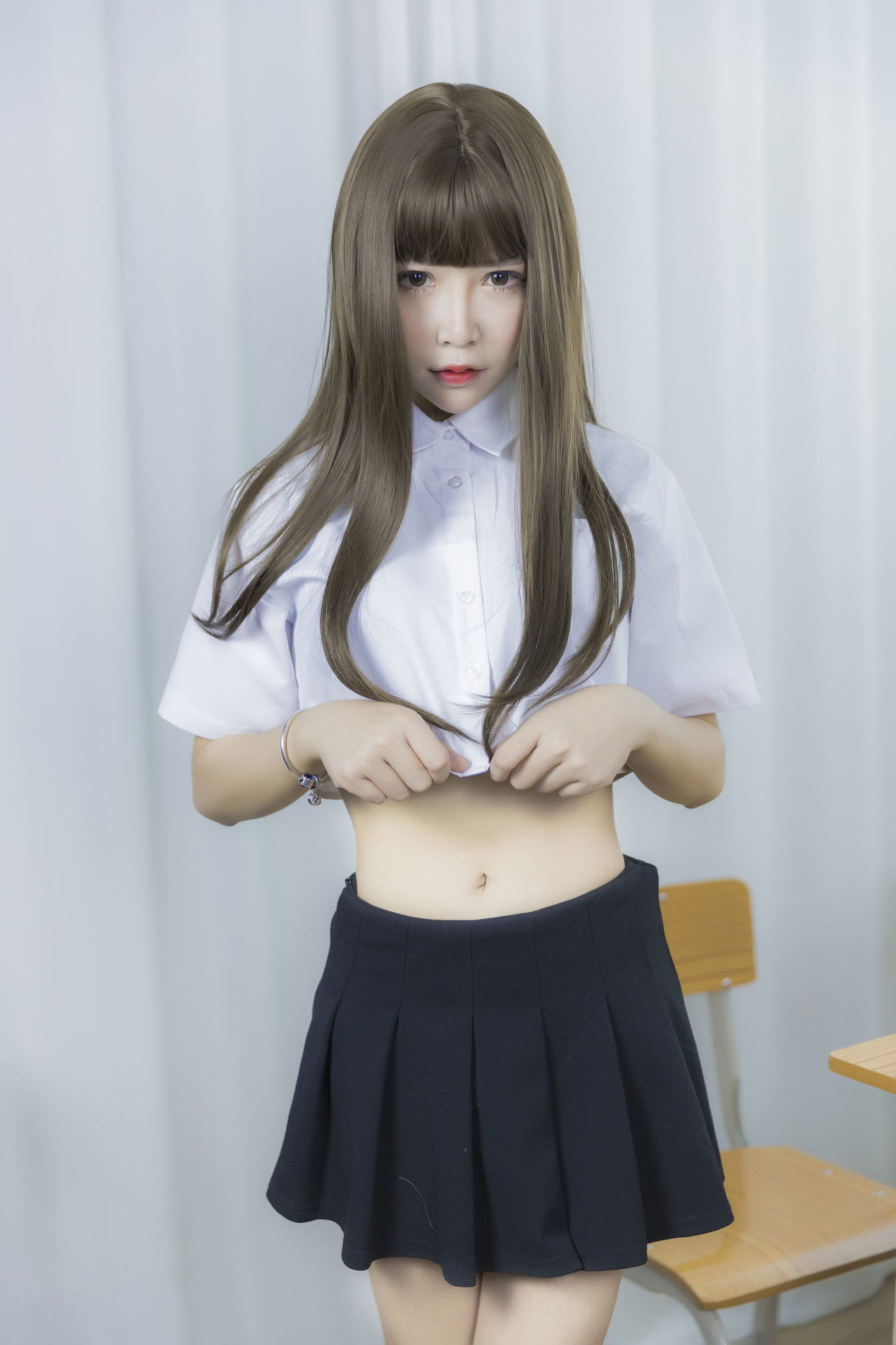 二次元妹子を抱いて連れ去るモ子AA 君が下課するのを待つ