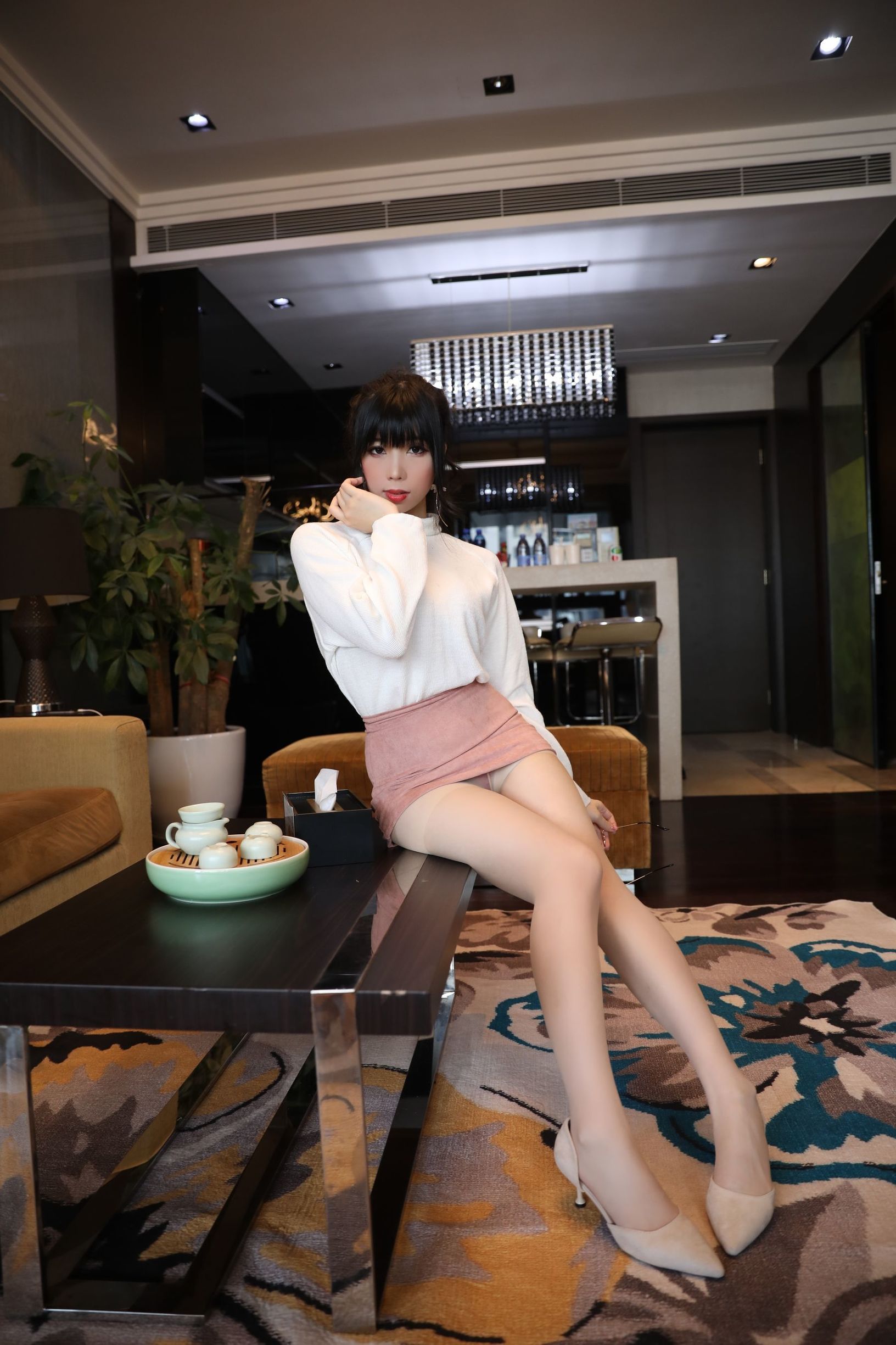 二次元巨乳美女 鹿野希 単馬尾眼鏡娘
