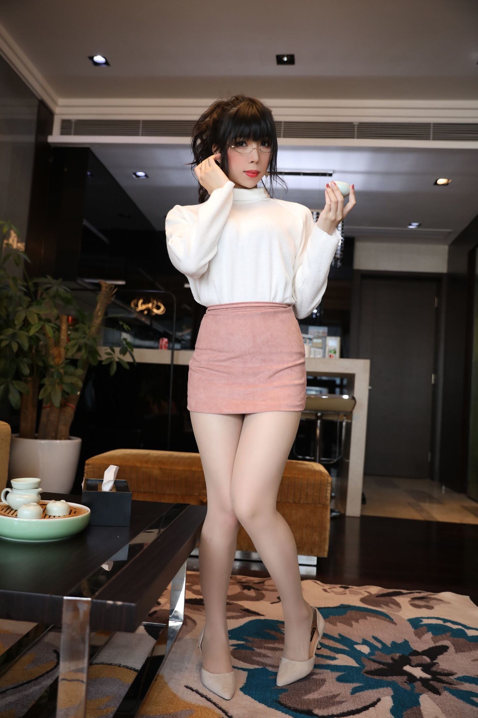 二次元巨乳美女 鹿野希 単馬尾眼鏡娘