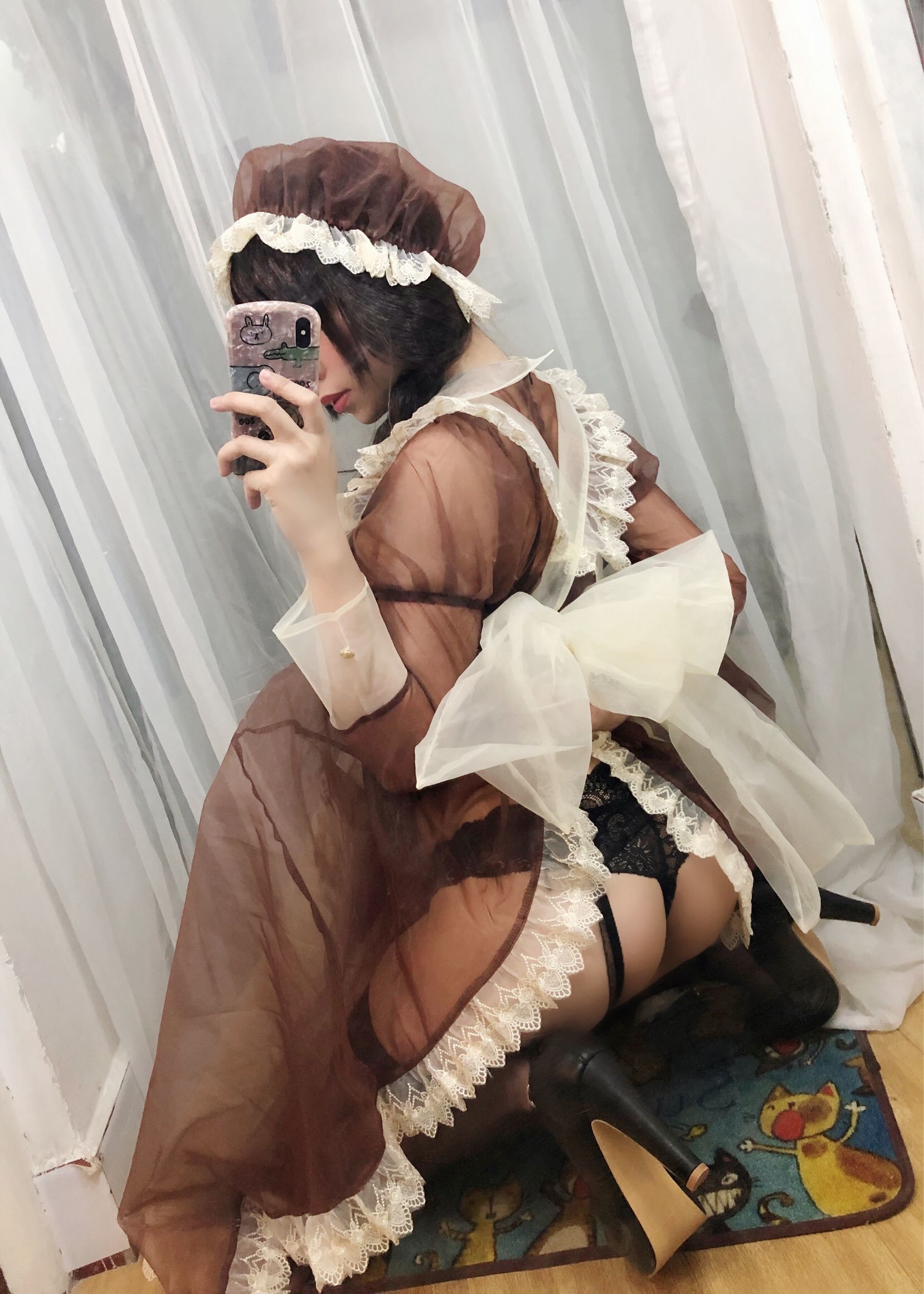 二次元巨乳美女鹿野希 透明メイド