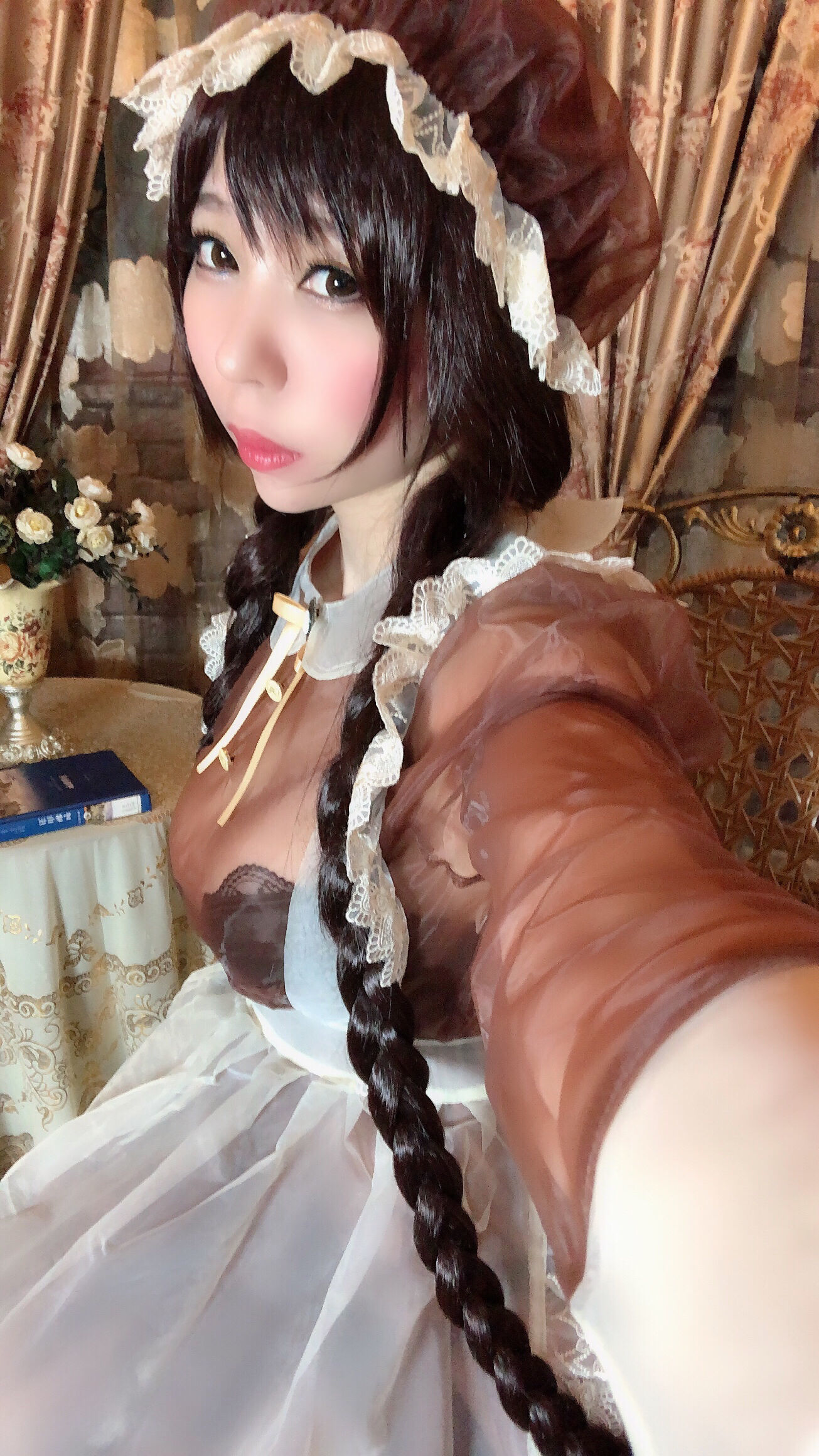 二次元巨乳美女鹿野希 透明メイド