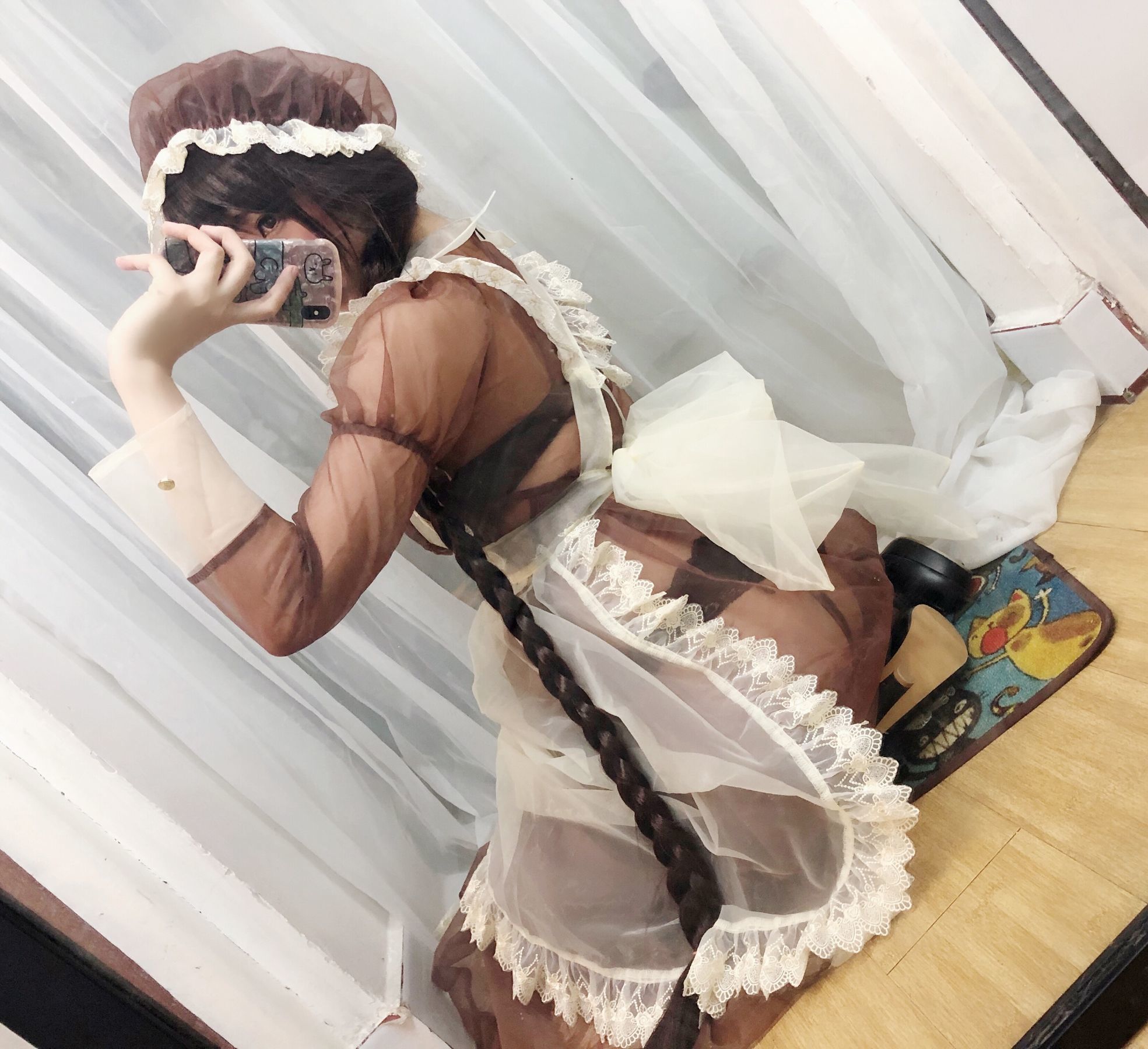 二次元巨乳美女鹿野希 透明メイド