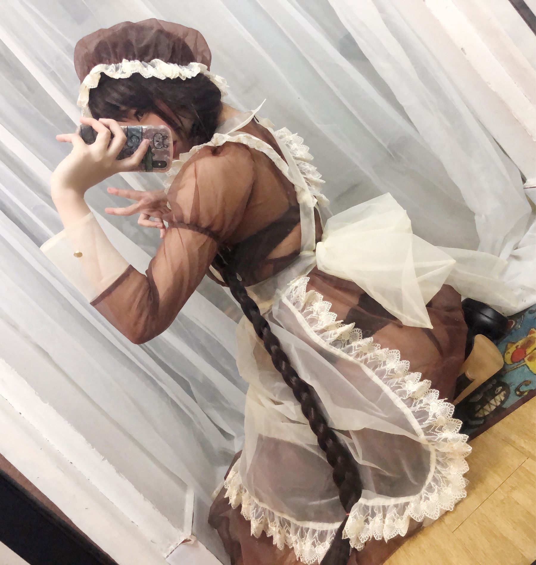 二次元巨乳美女鹿野希 透明メイド