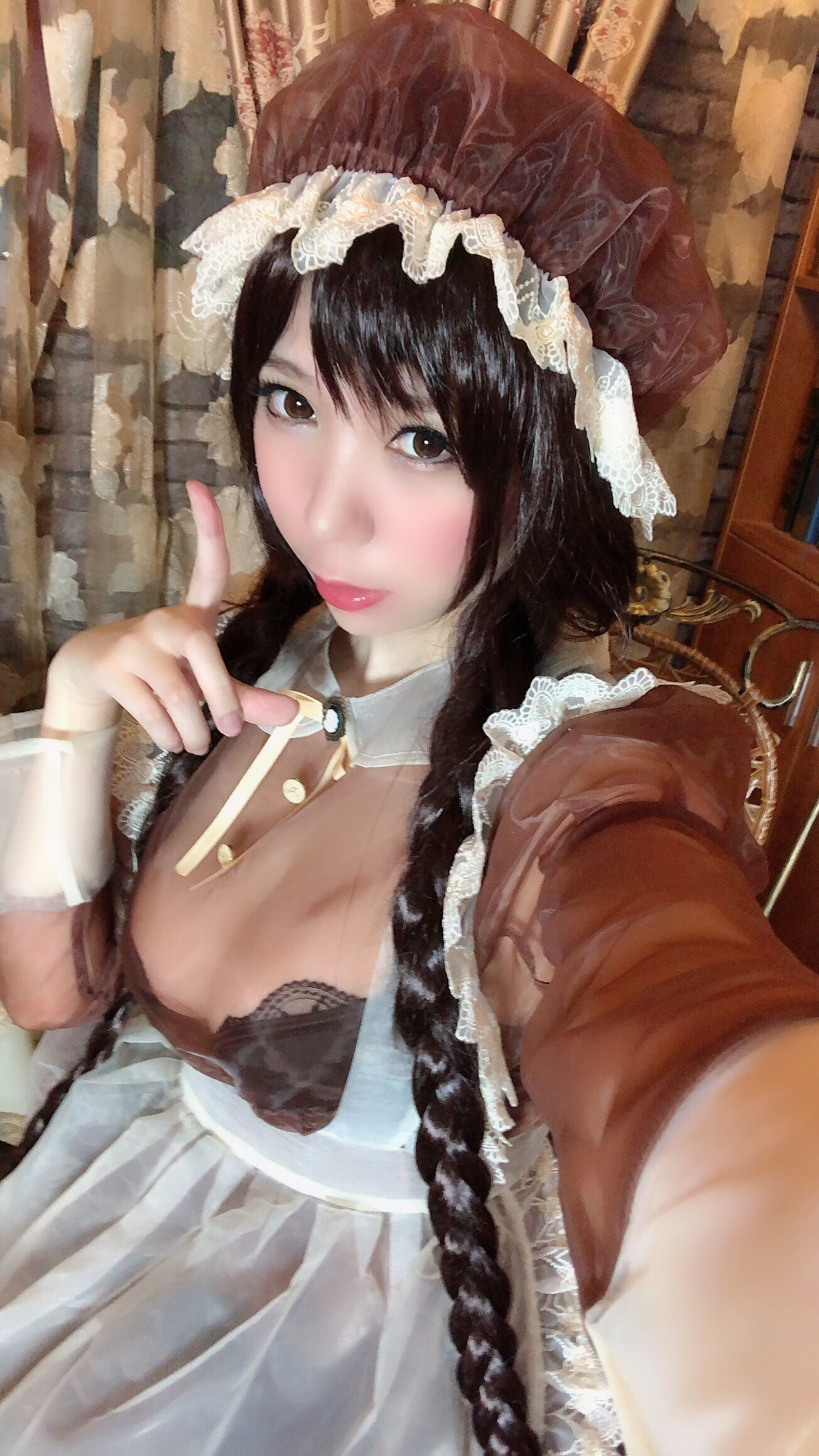 二次元巨乳美女鹿野希 透明メイド