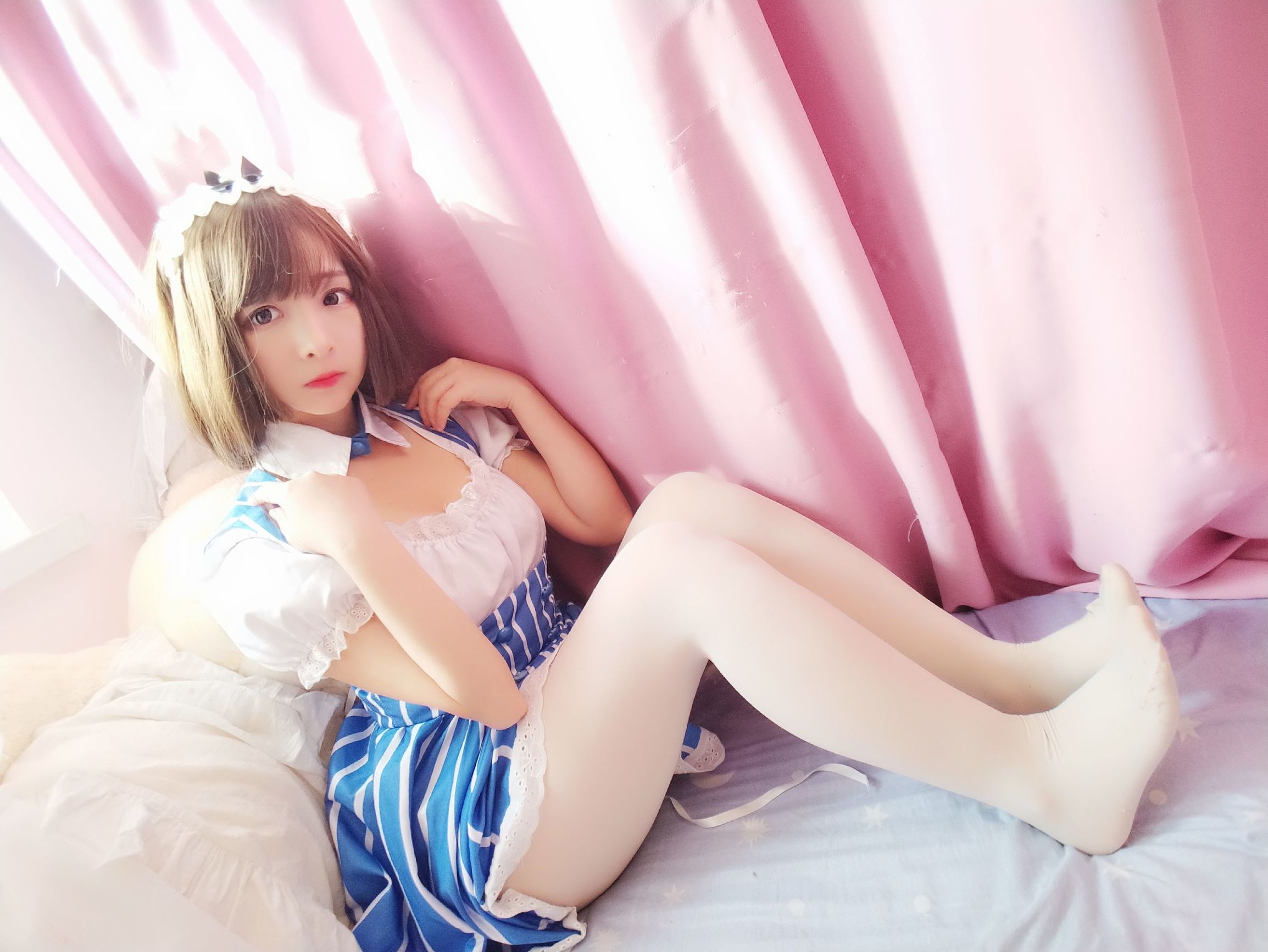 2D Beauty Furukawa Kagura and Kato Megumi Maid