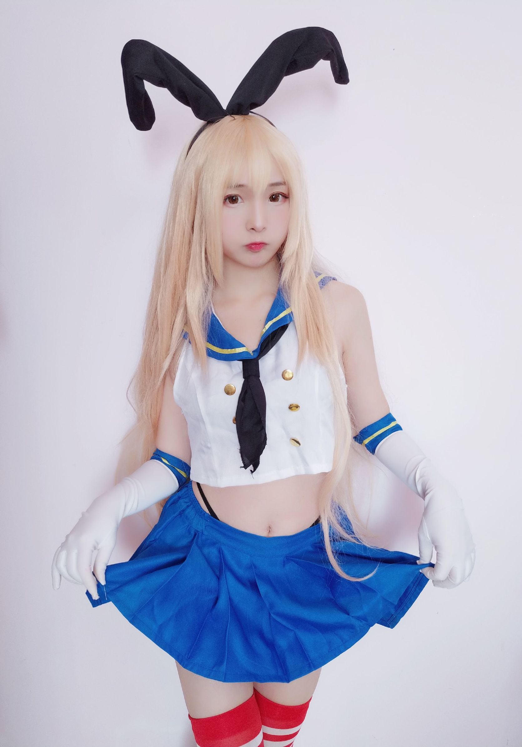 이차원 미녀 고쿠와 카그라 시마카제