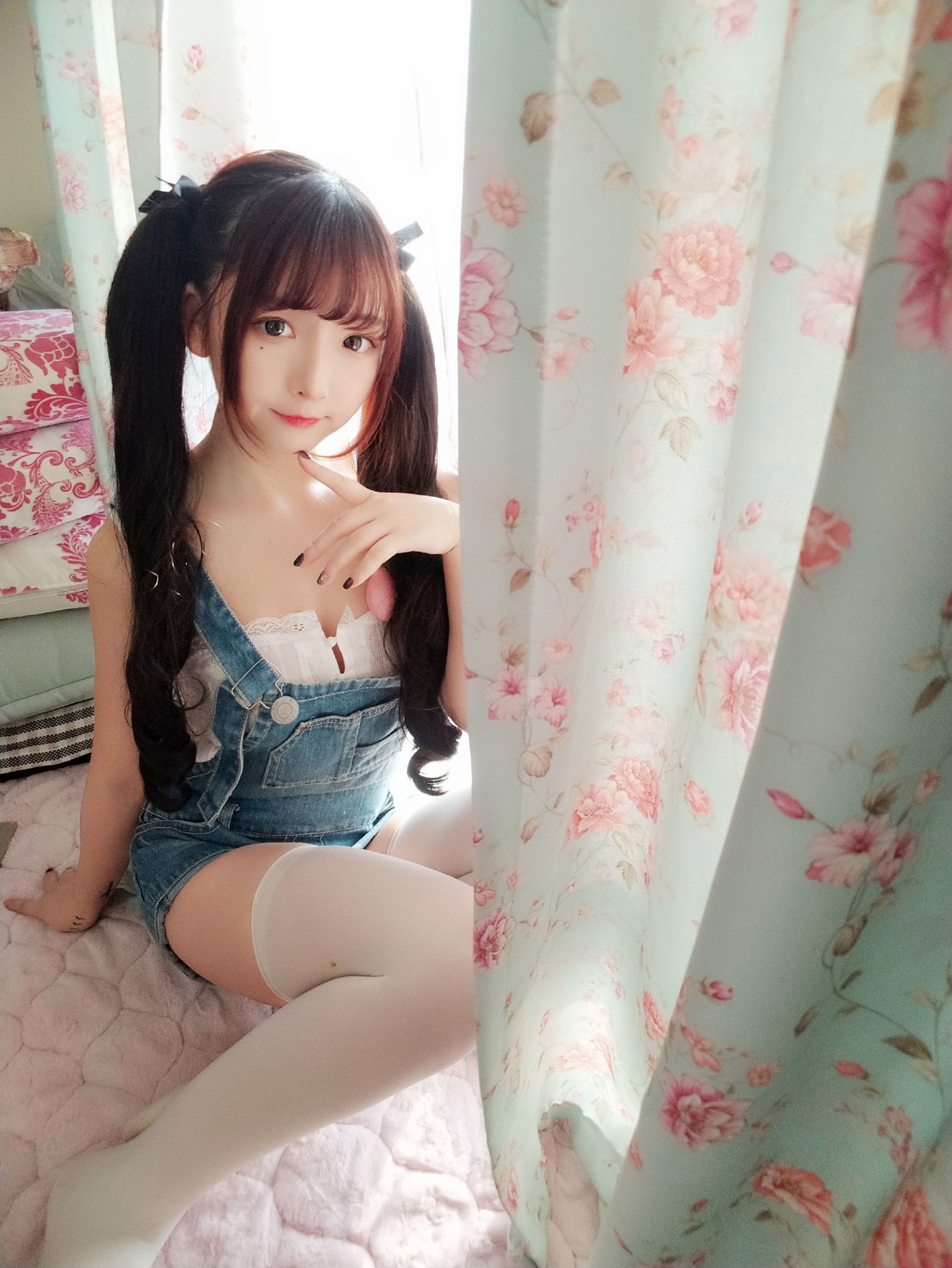 2D Beauty Furukawa Kagura Denim Strap Shorts