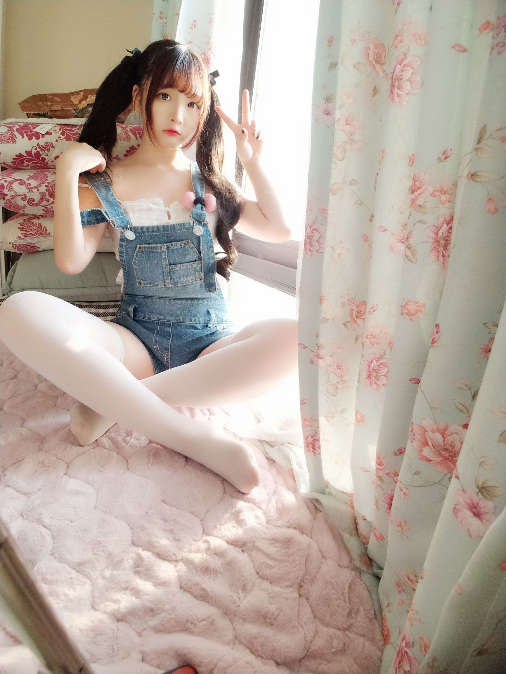 2D Beauty Furukawa Kagura Denim Strap Shorts