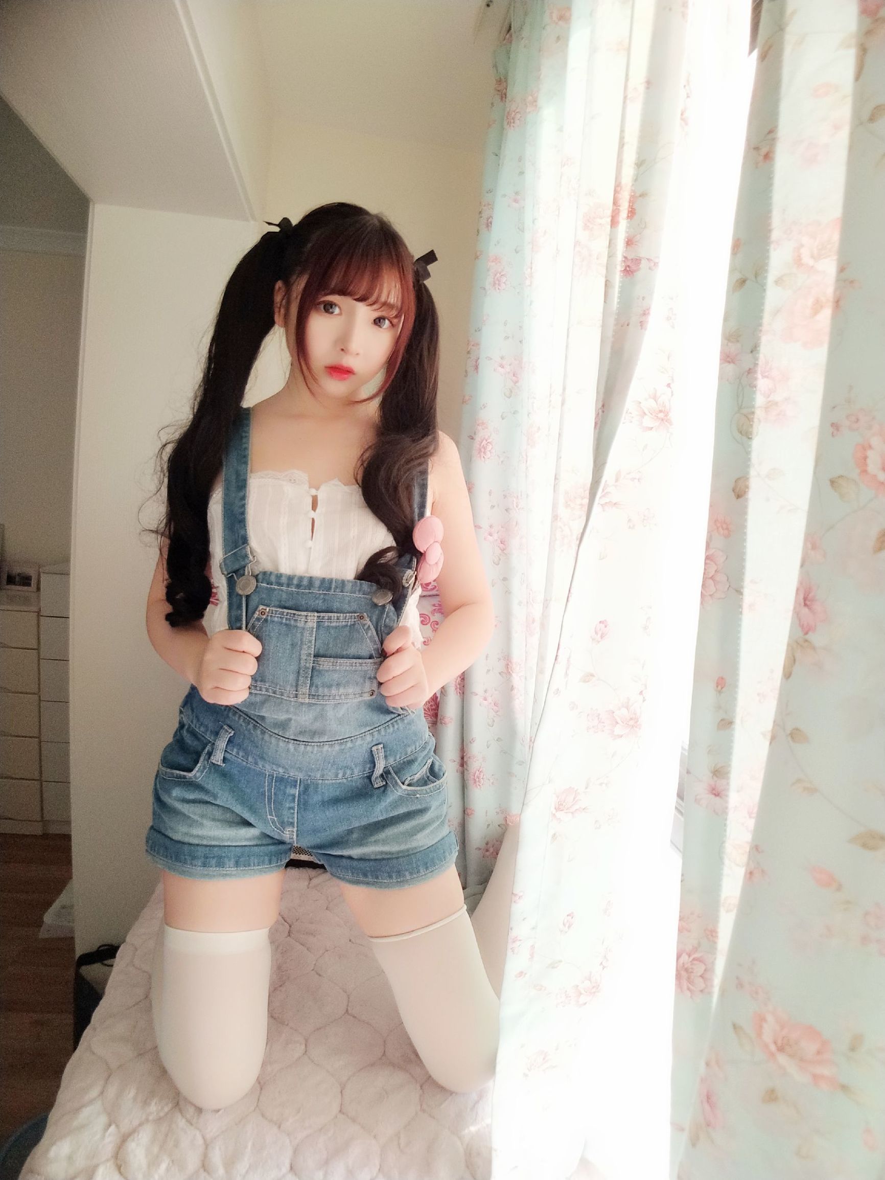 2D Beauty Furukawa Kagura Denim Strap Shorts