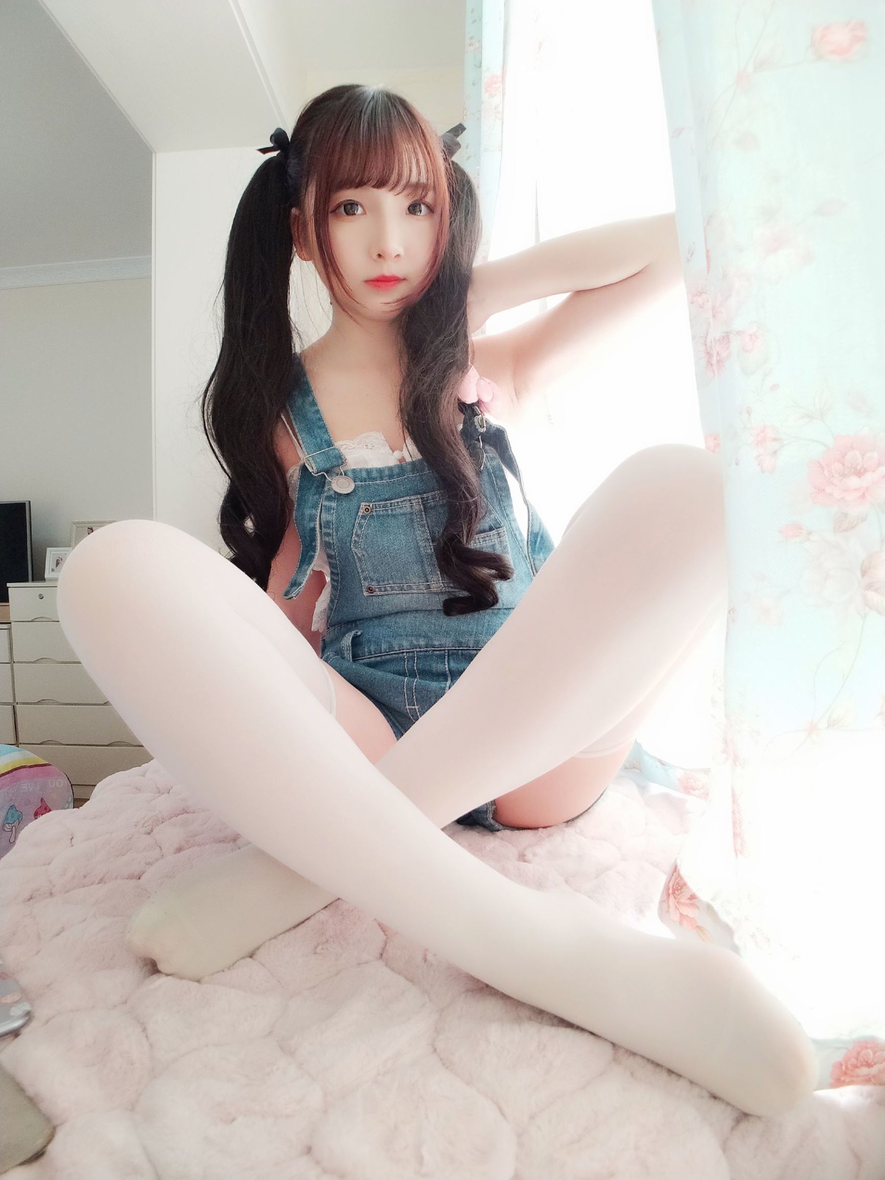 2D Beauty Furukawa Kagura Denim Strap Shorts