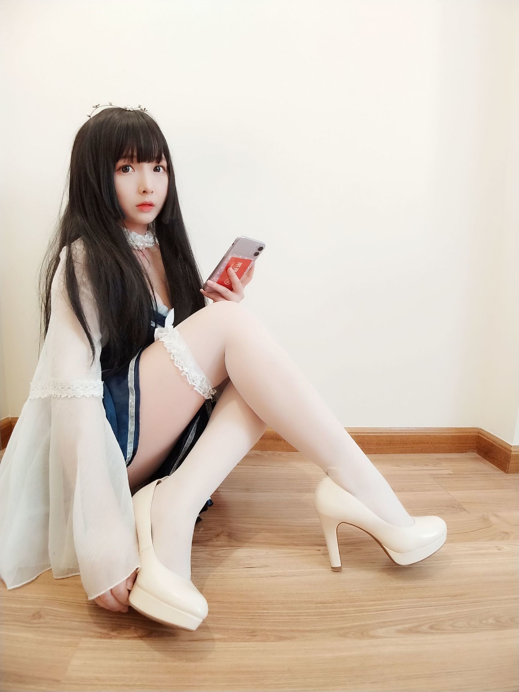 Người đẹp 2D Furukawa Kagura vớ trắng