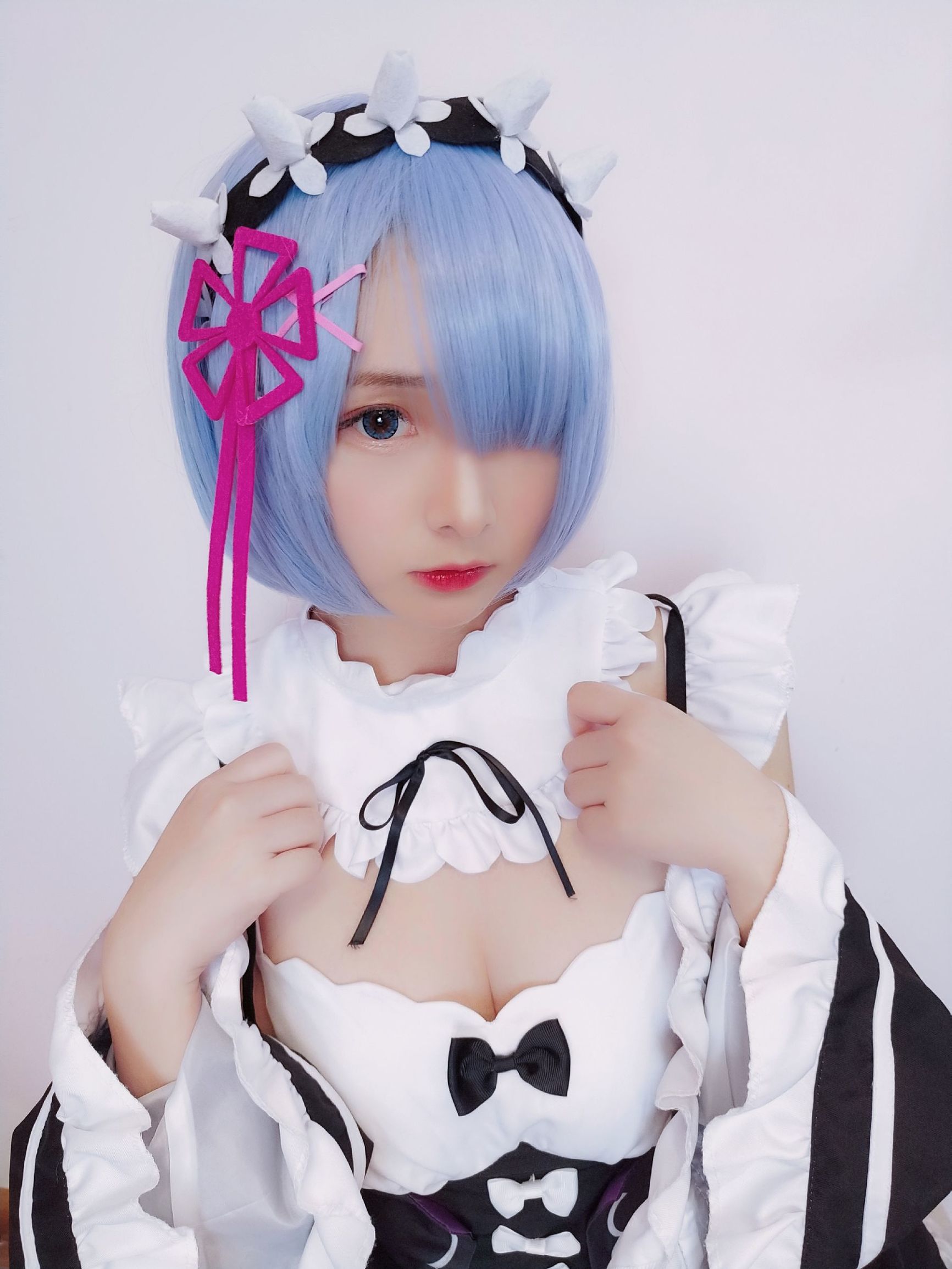 Người đẹp 2D Furukawa Kagura Rem nữ hầu