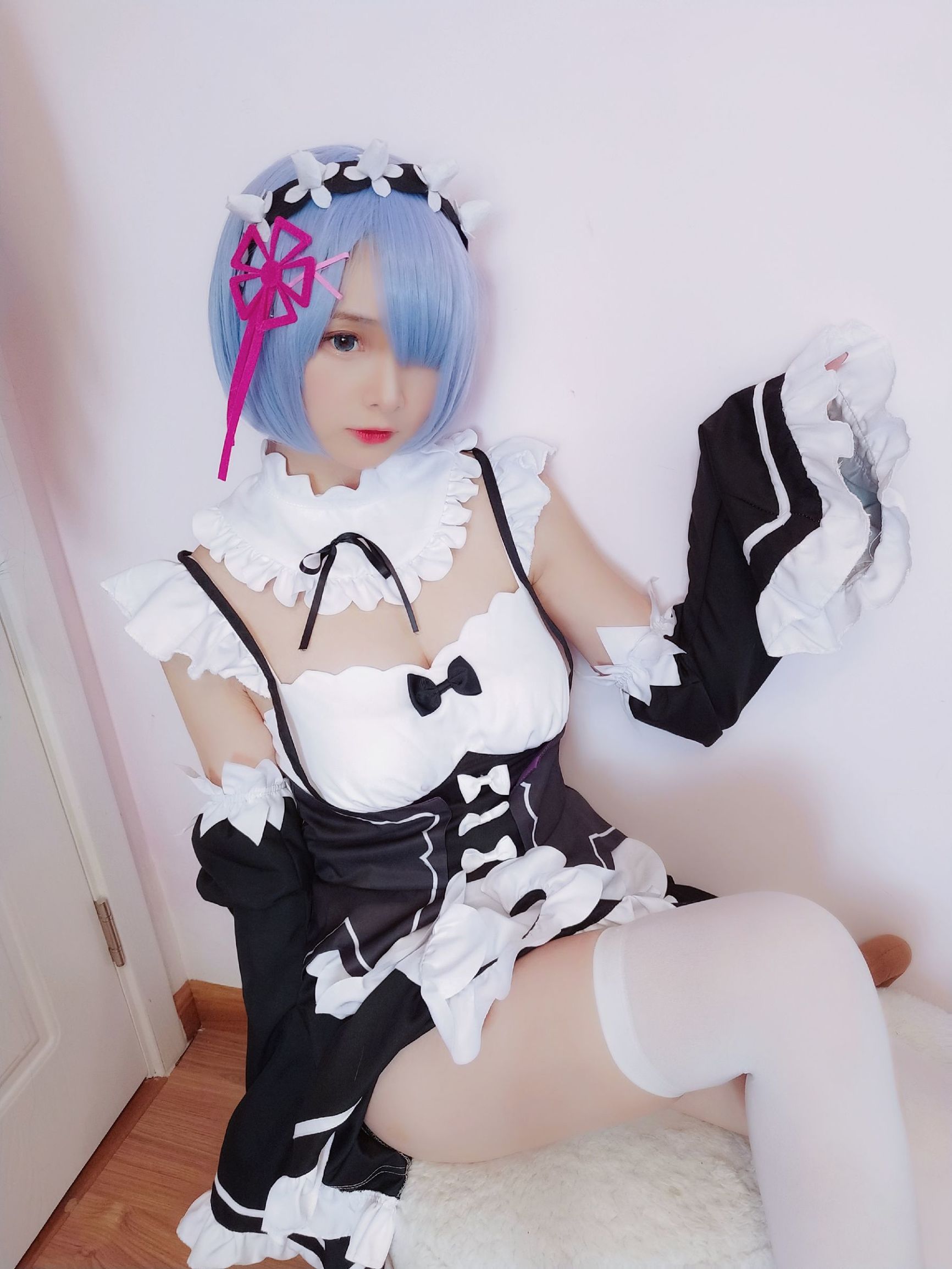 Người đẹp 2D Furukawa Kagura Rem nữ hầu