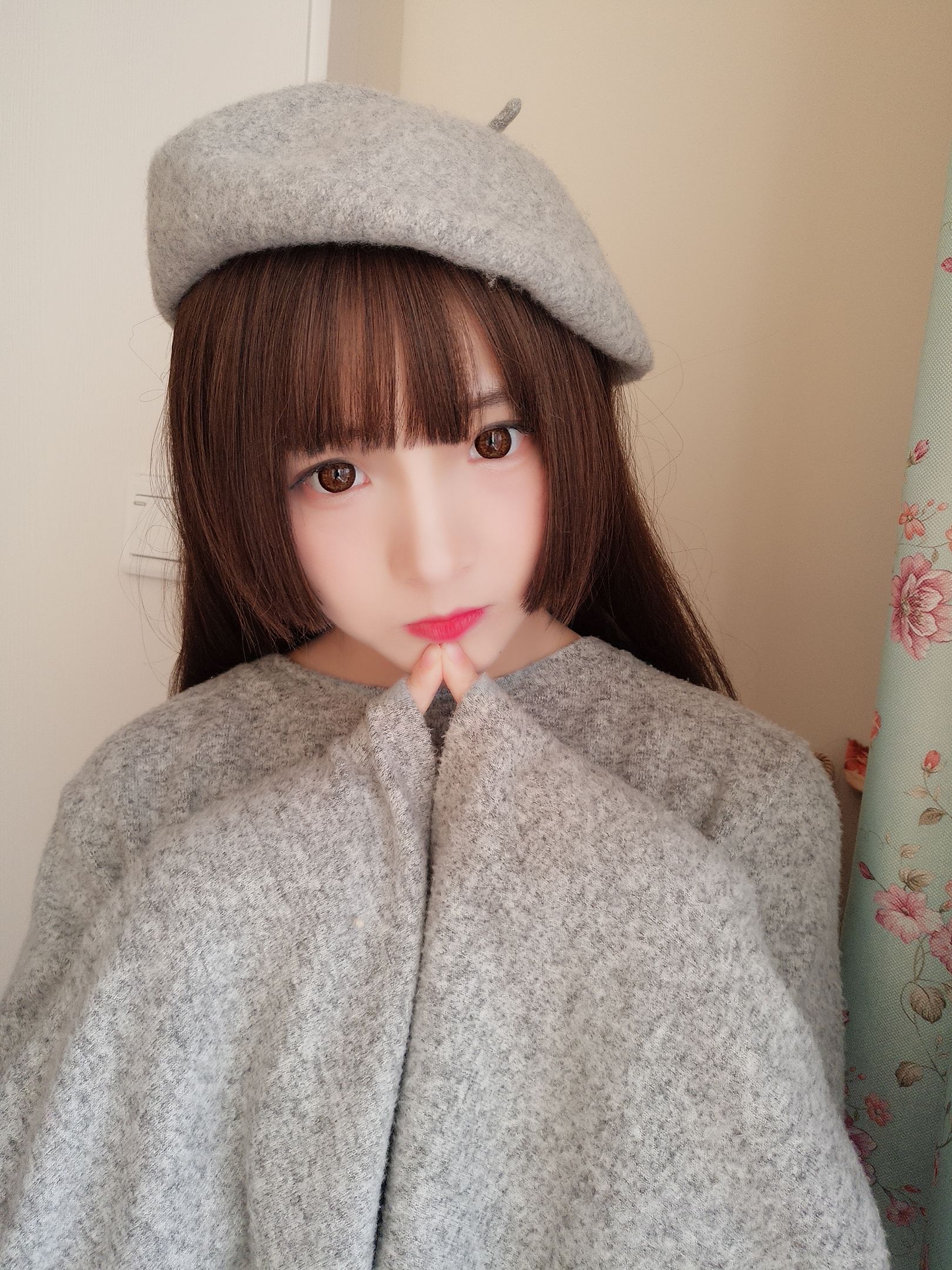 二次元美女古川カグラ 鮫の画家