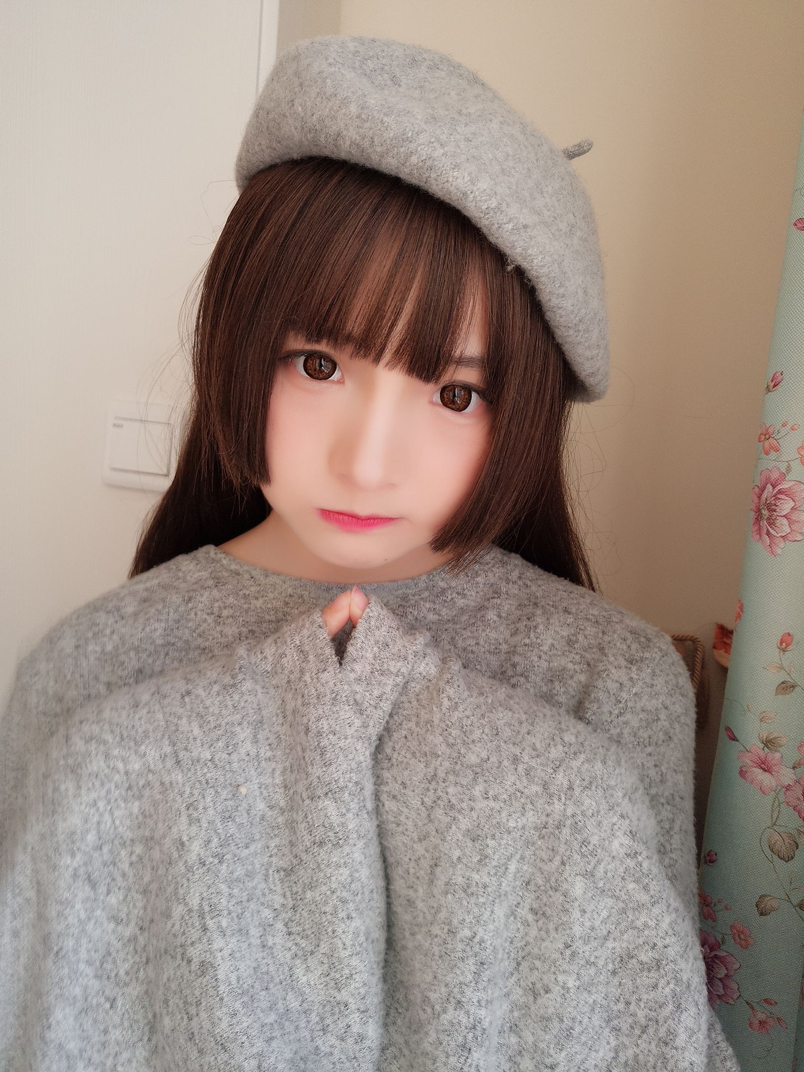 二次元美女古川カグラ 鮫の画家