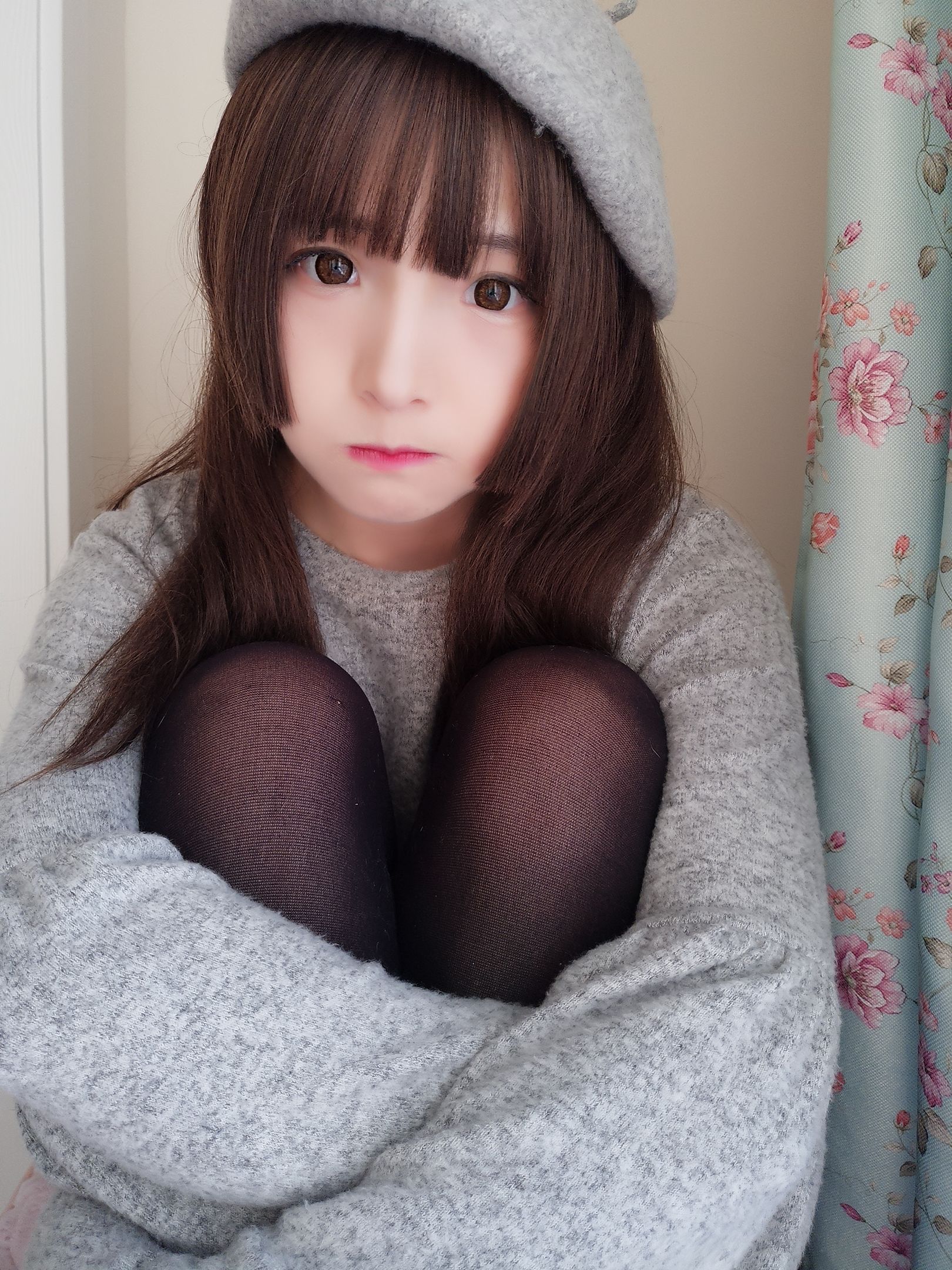 二次元美女古川カグラ 鮫の画家