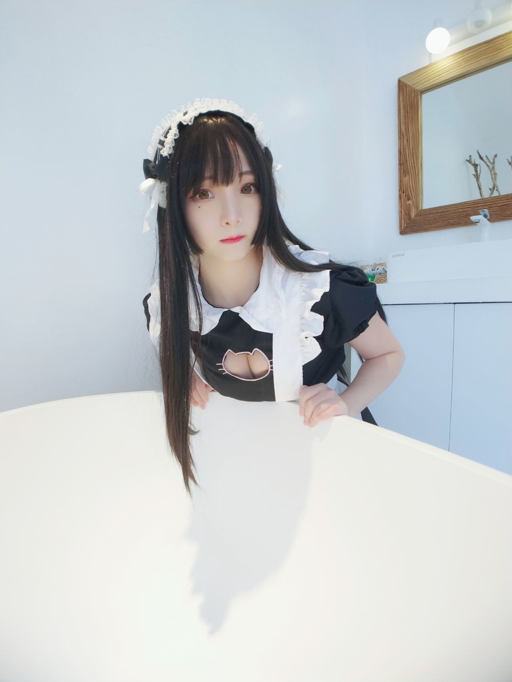 二次元美女古川カグラ 黒白メイド