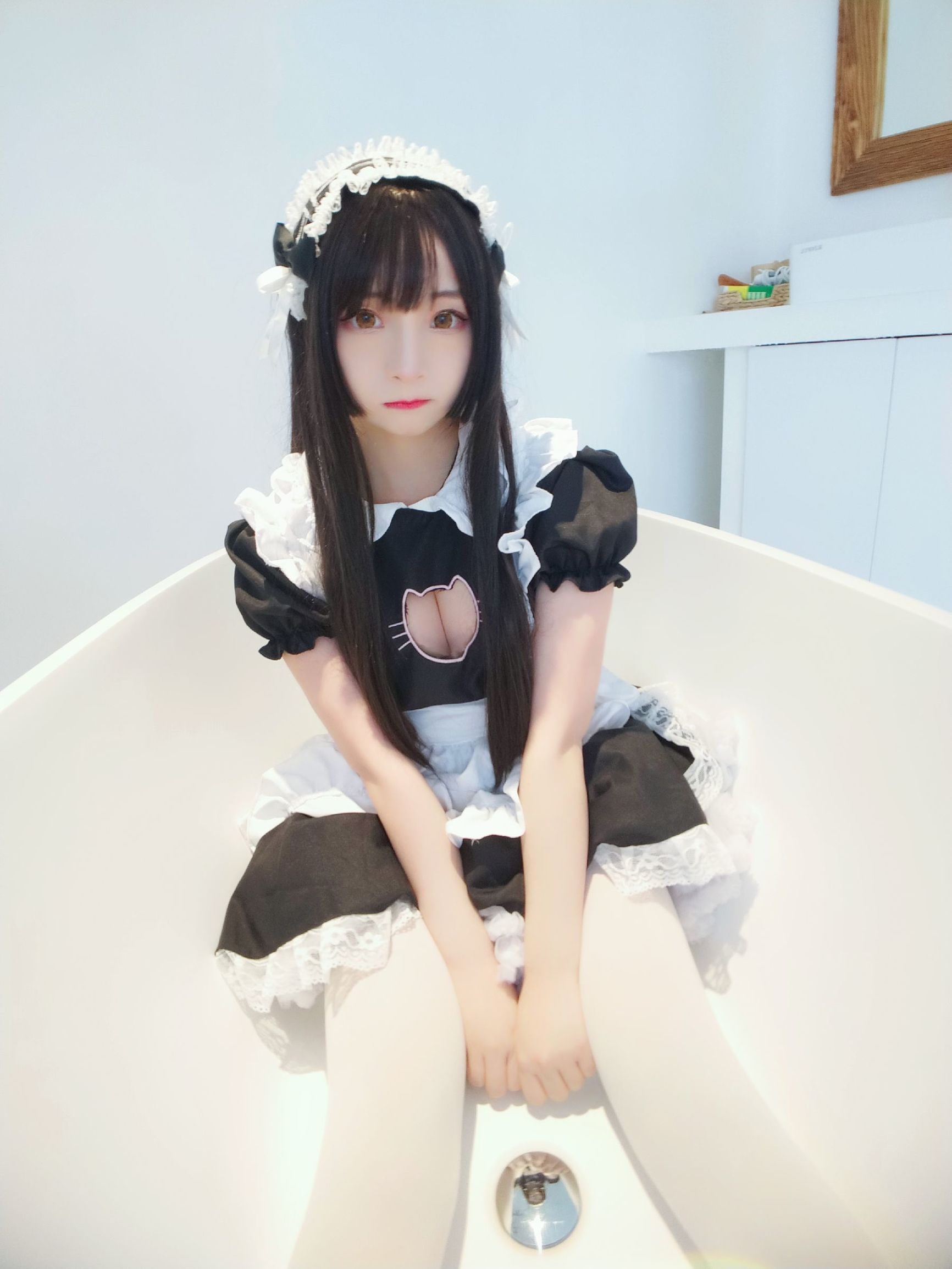 二次元美女古川カグラ 黒白メイド