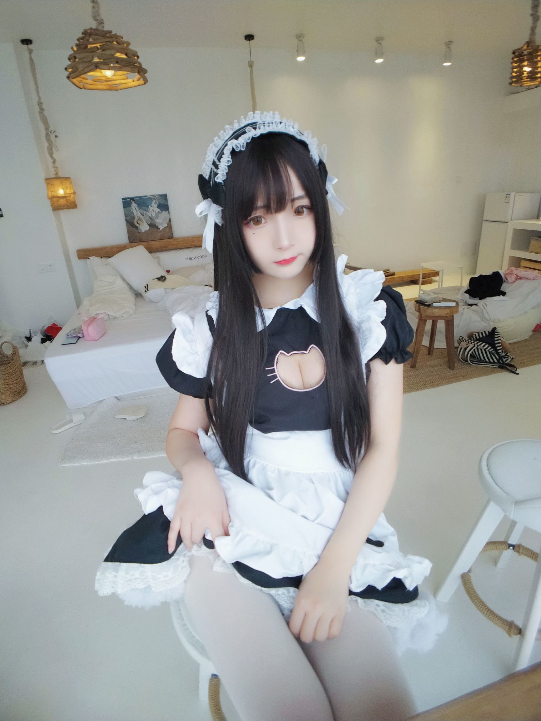 二次元美女古川カグラ 黒白メイド