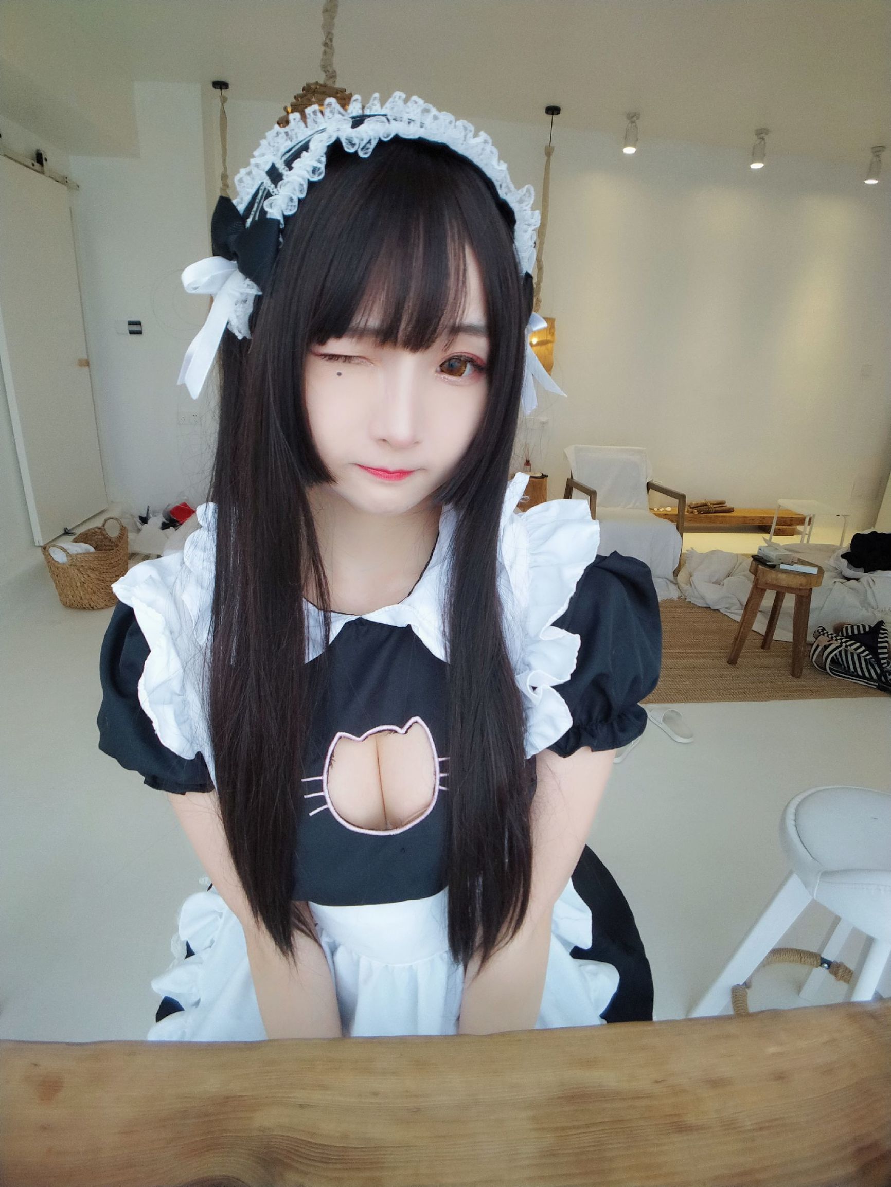 二次元美女古川カグラ 黒白メイド